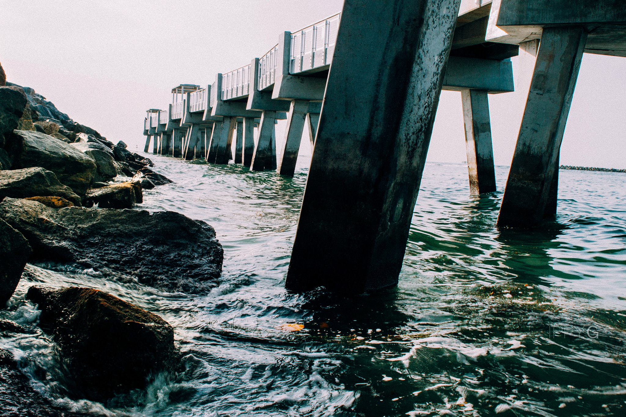 Canon EF 24mm F2.8 IS USM sample photo. Pier pressure photography