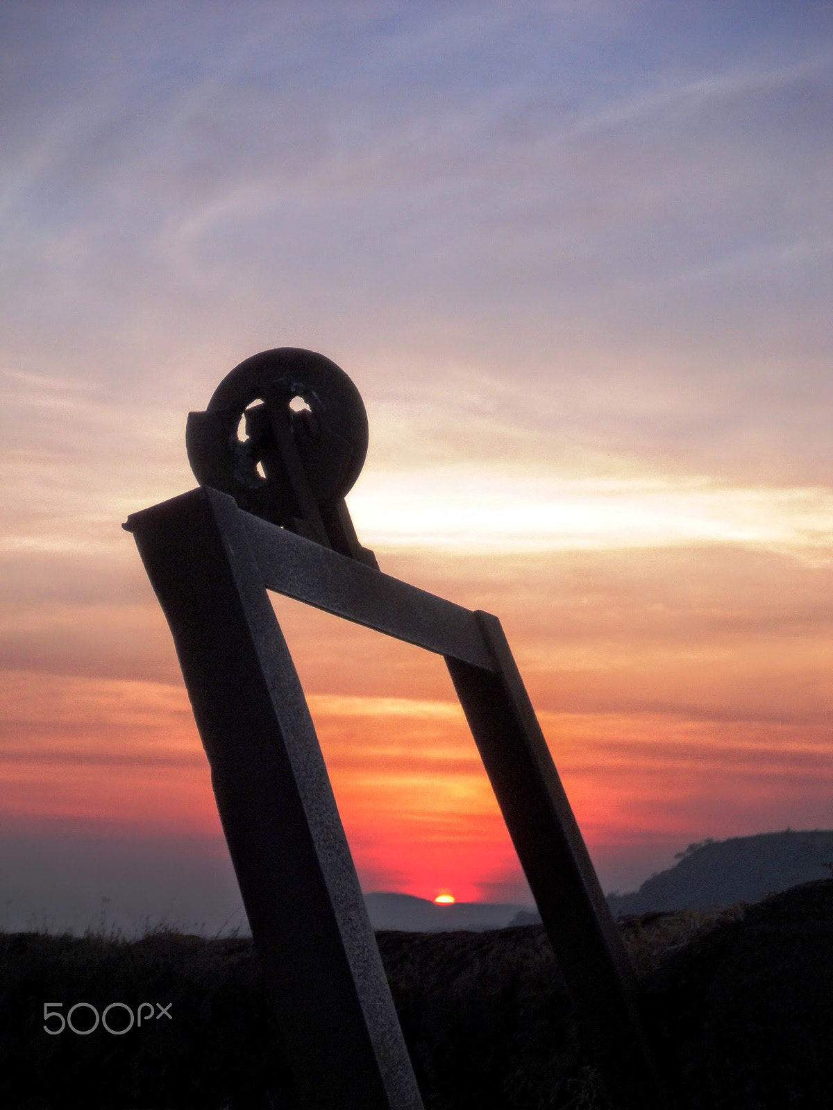 Sony DSC-S2100 sample photo. Sunrise between pulley of a well @ durgawadi. photography