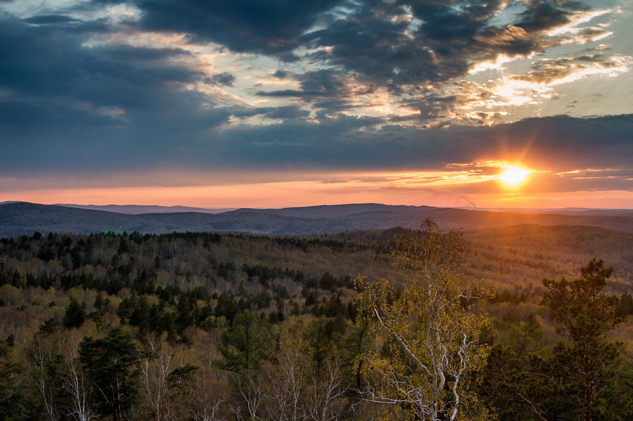 Sony Alpha DSLR-A450 + Sigma 28-70mm EX DG F2.8 sample photo. Sunset on shihan photography