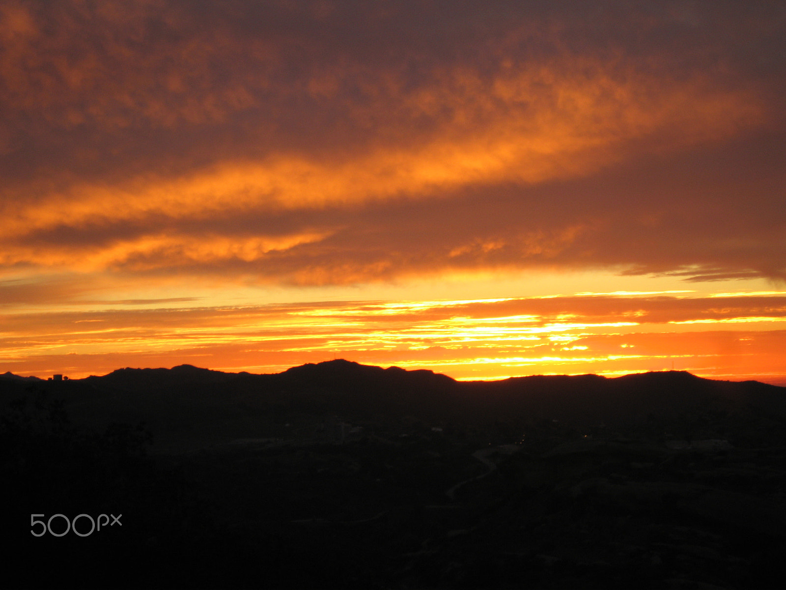 Canon POWERSHOT SD500 sample photo. Very orange sunset photography