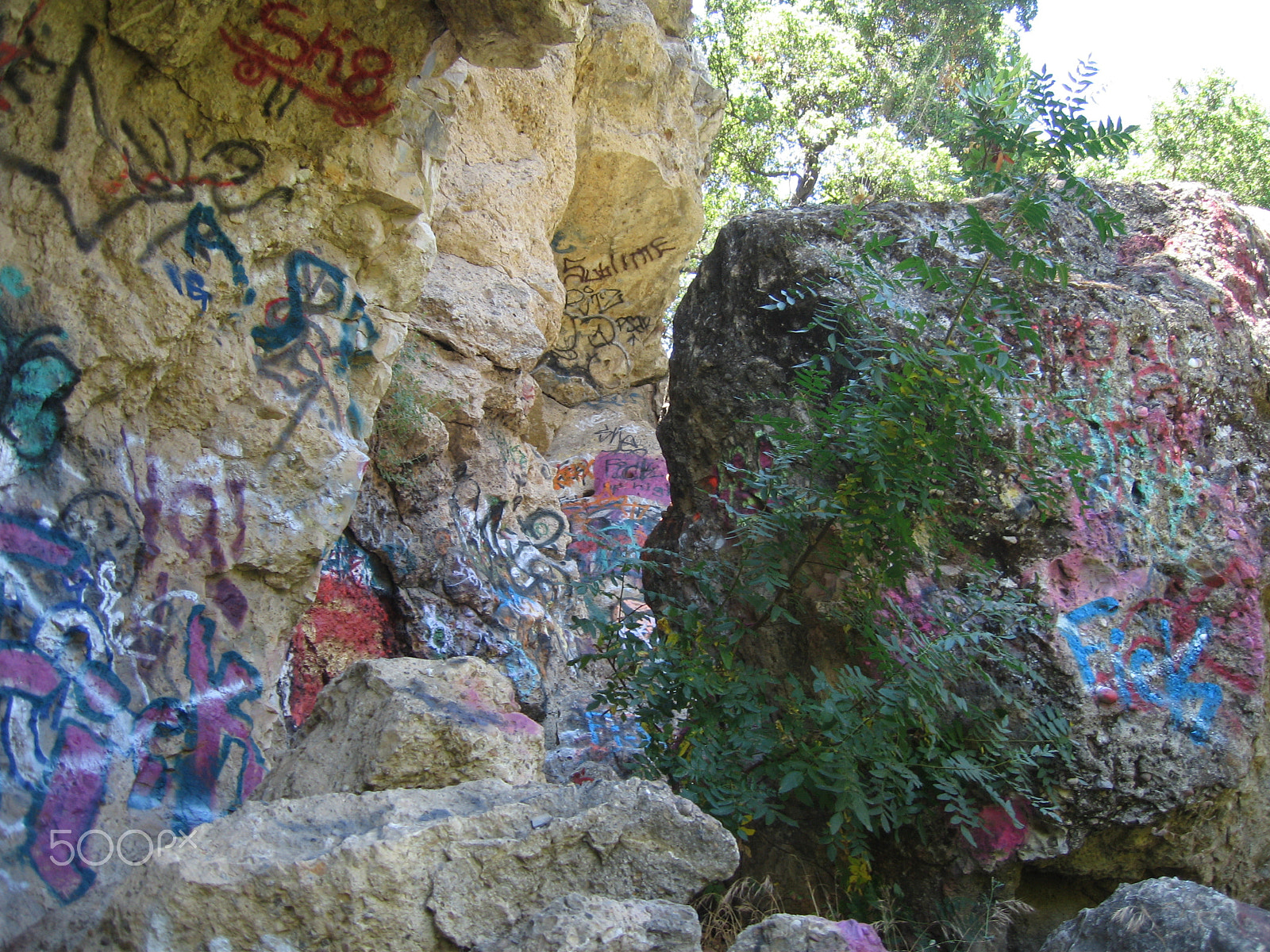 Canon POWERSHOT SD500 sample photo. Graffiti at bell canyon park photography