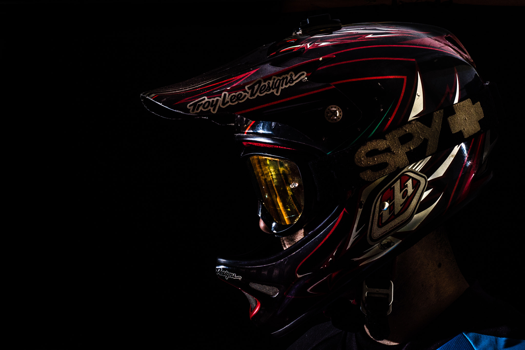 Nikon D7200 + AF Nikkor 50mm f/1.8 sample photo. Helmet photography