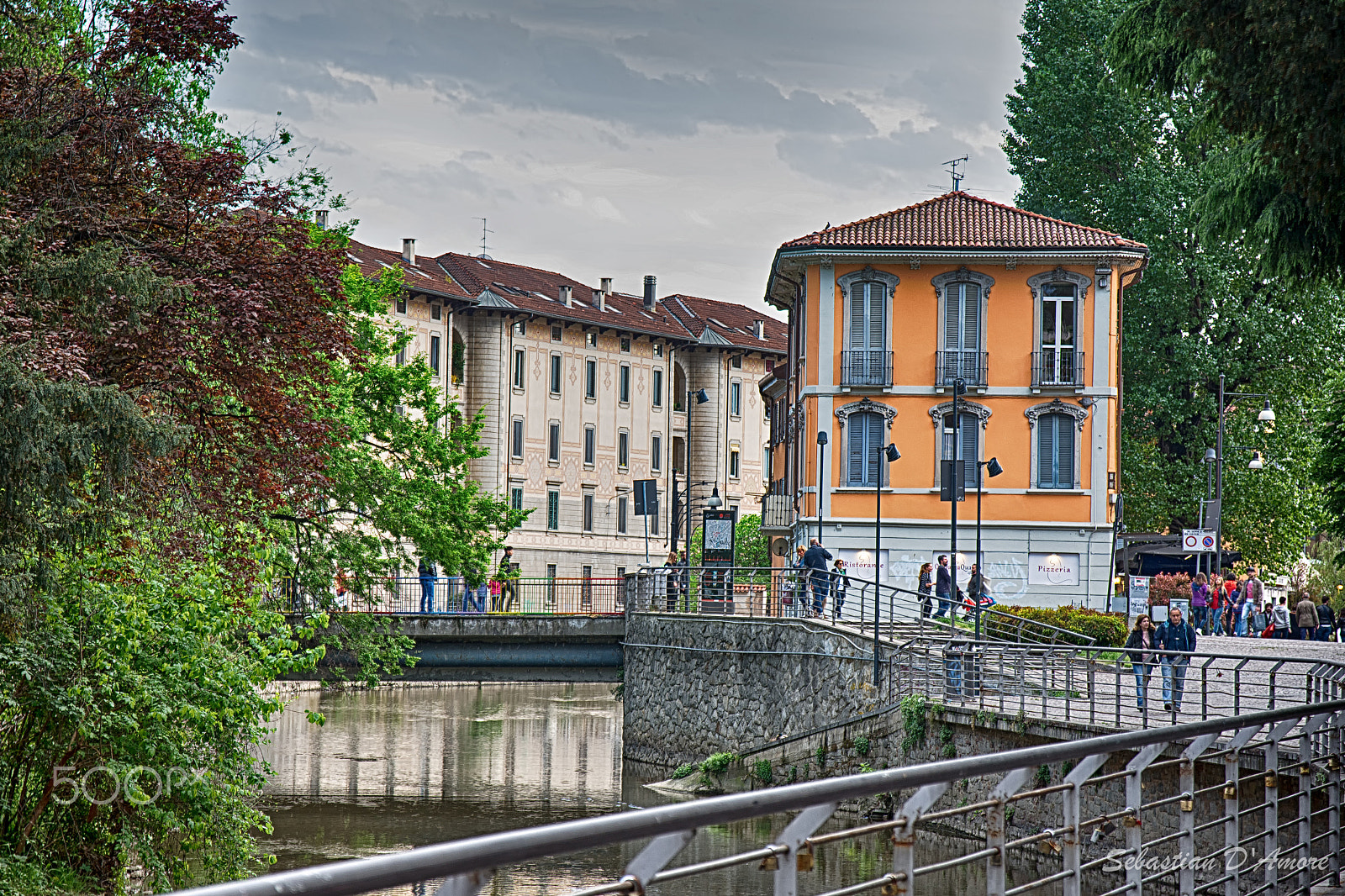 Nikon D7200 + Sigma 17-70mm F2.8-4 DC Macro OS HSM | C sample photo. Passeggiata mercati photography