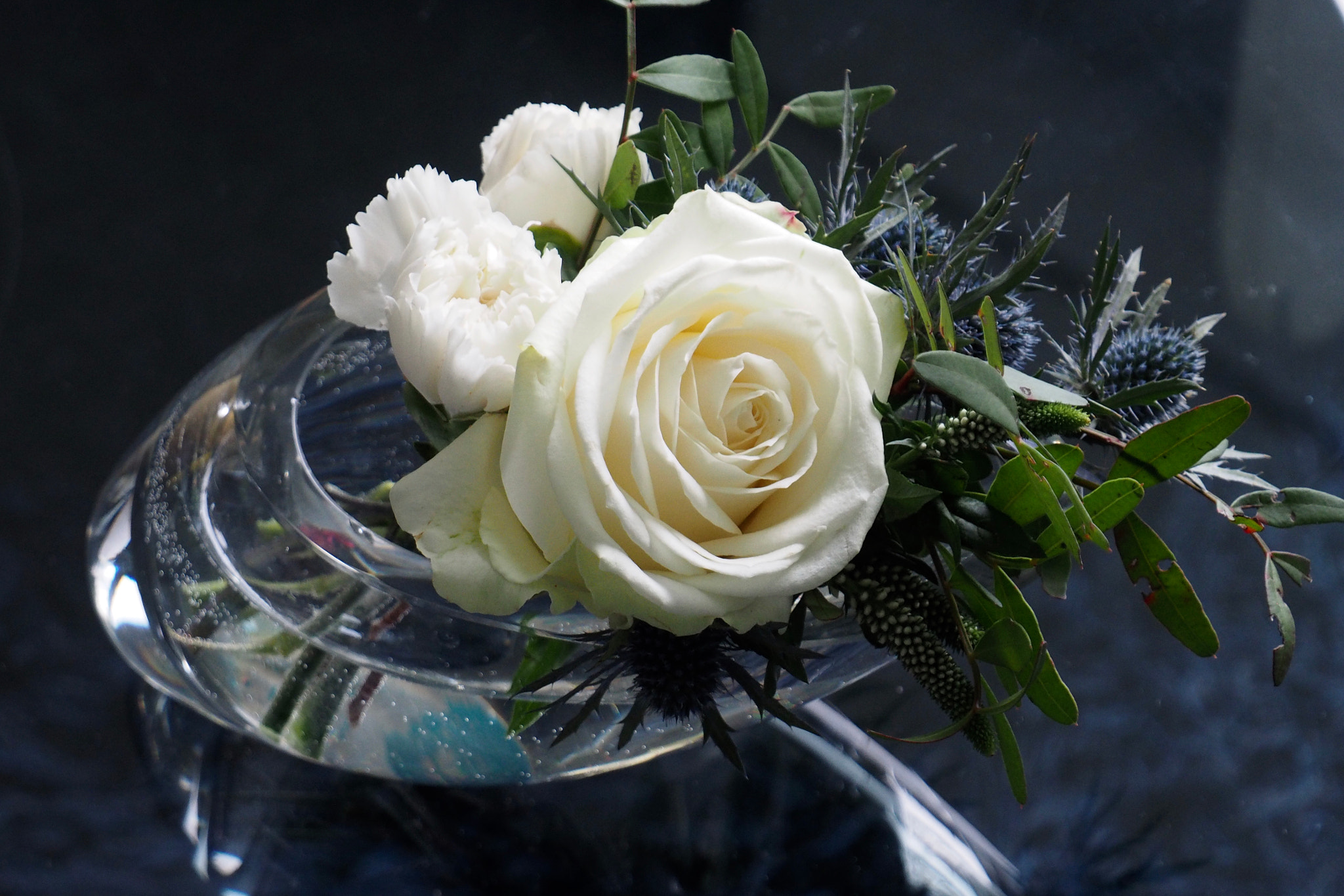 Olympus OM-D E-M1 + OLYMPUS M.12-50mm F3.5-6.3 sample photo. Simple bouquet photography