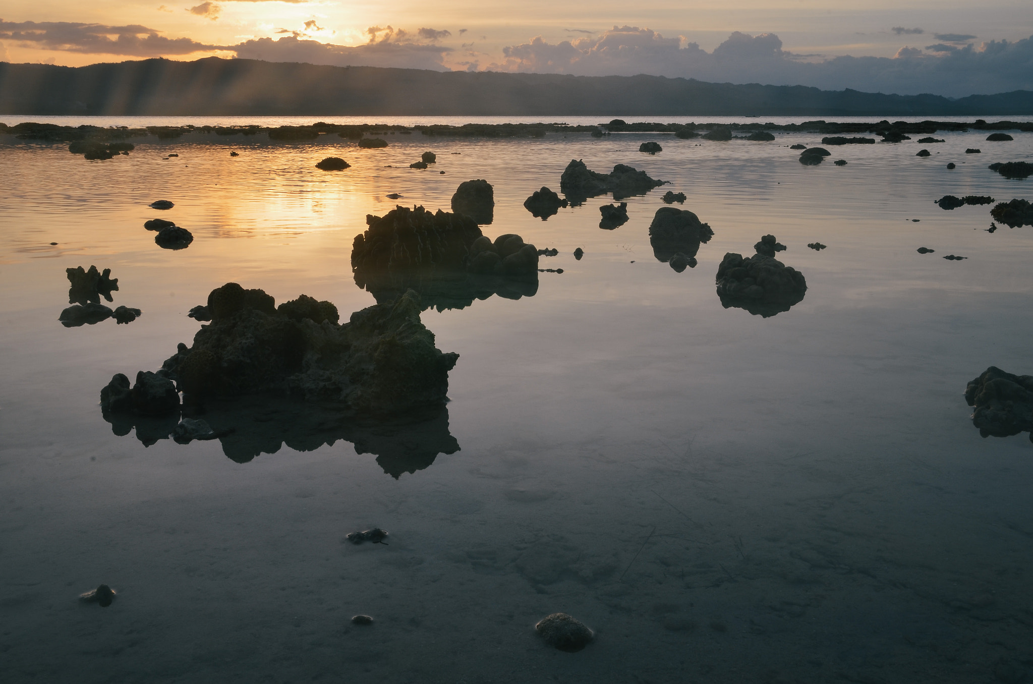 Nikon D7000 + Sigma 17-70mm F2.8-4 DC Macro OS HSM | C sample photo. Alibijaban island sunset photography