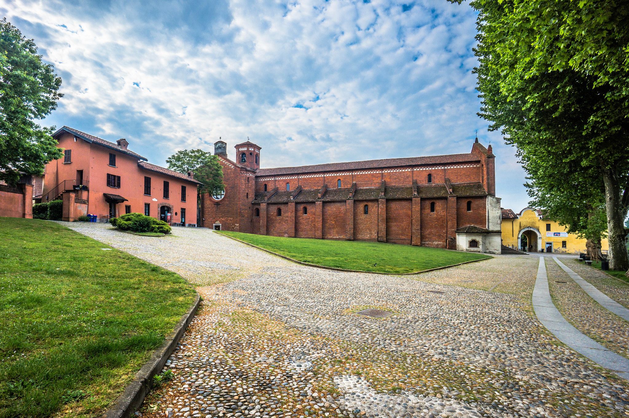 Sony Alpha a5000 (ILCE 5000) + Sony E 10-18mm F4 OSS sample photo. Morimondo photography