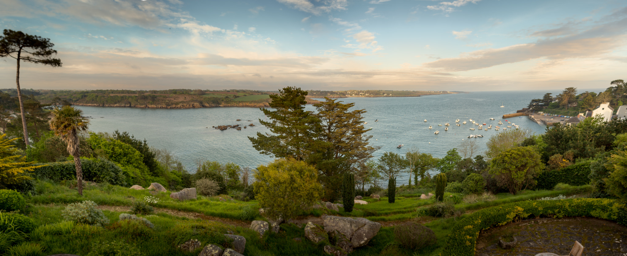 Canon EOS 6D + Canon EF 28mm F2.8 sample photo. "room with a view" port manech -  brittany france photography