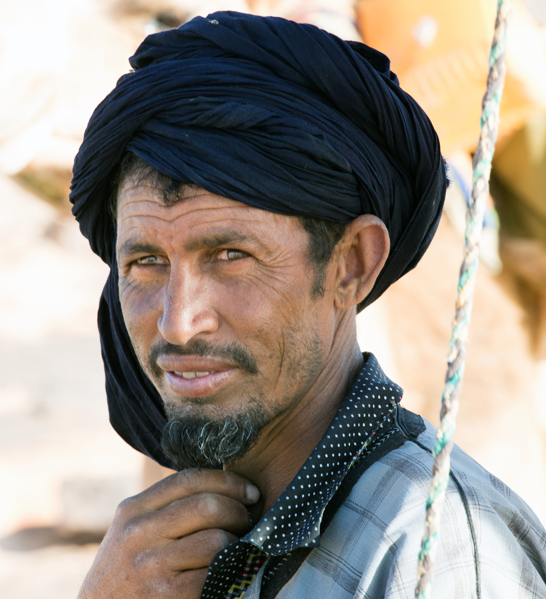 Canon EOS 5DS + Canon EF 70-200mm F4L USM sample photo. Camel herder blue scarf photography