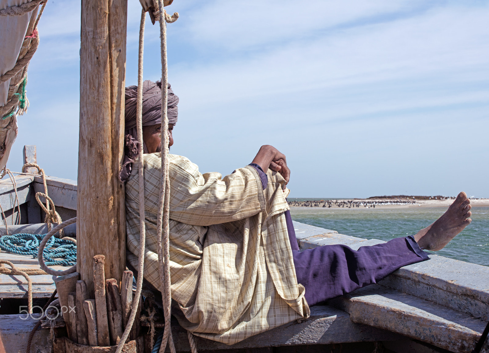 Canon EOS 5DS + Canon EF 70-200mm F4L USM sample photo. Old man asleeep on felucca photography