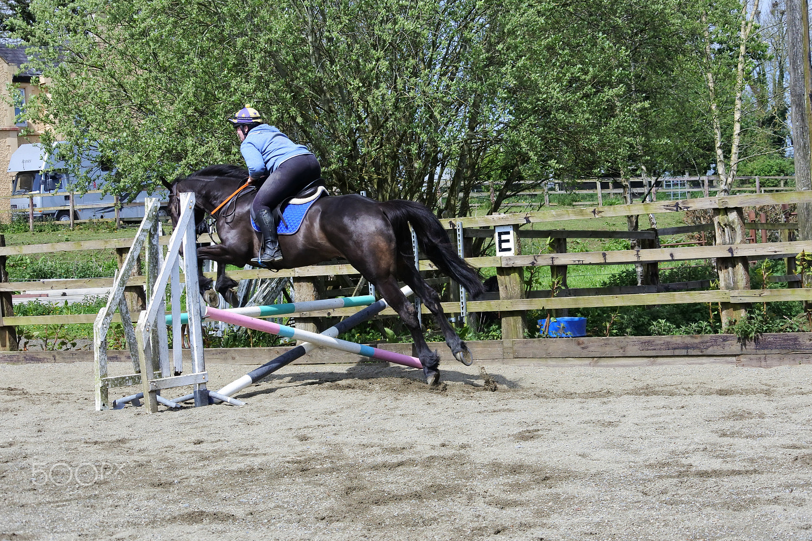 Nikon 1 Nikkor VR 30-110mm F3.8-5.6 sample photo. Jumping () photography