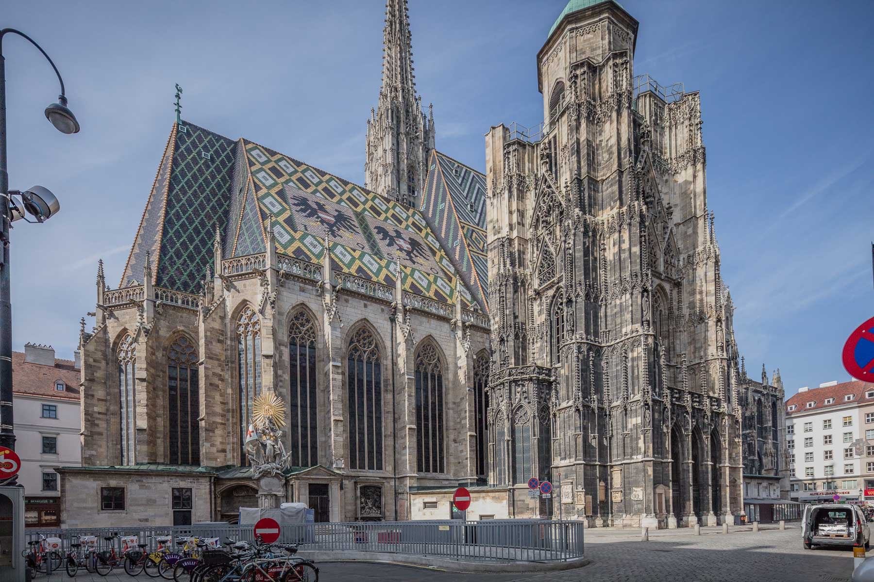 Canon EOS 5DS + Canon TS-E 17mm F4L Tilt-Shift sample photo. Stefans-dom in wien photography