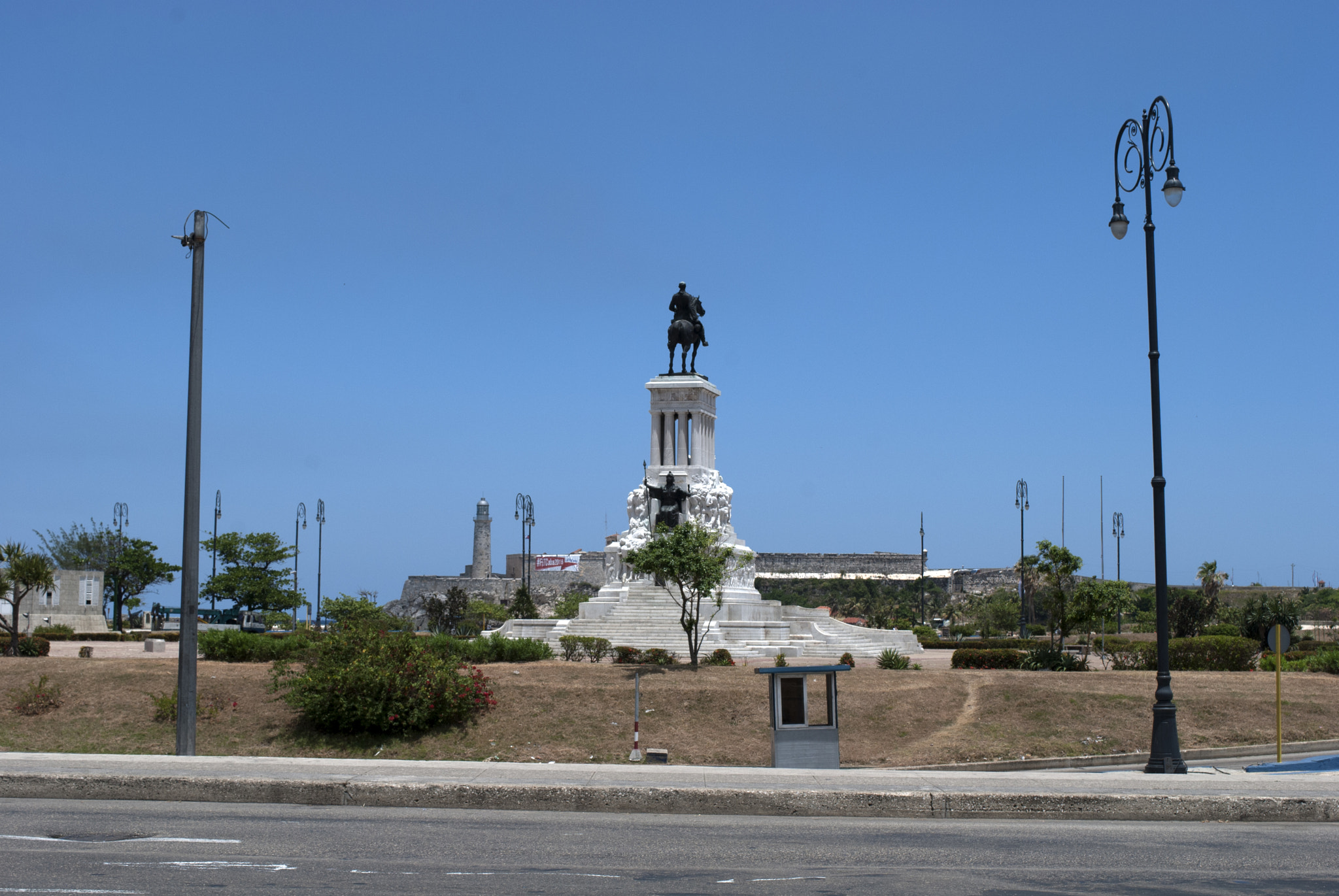 Nikon D40X sample photo. Monumentmaximogomez photography