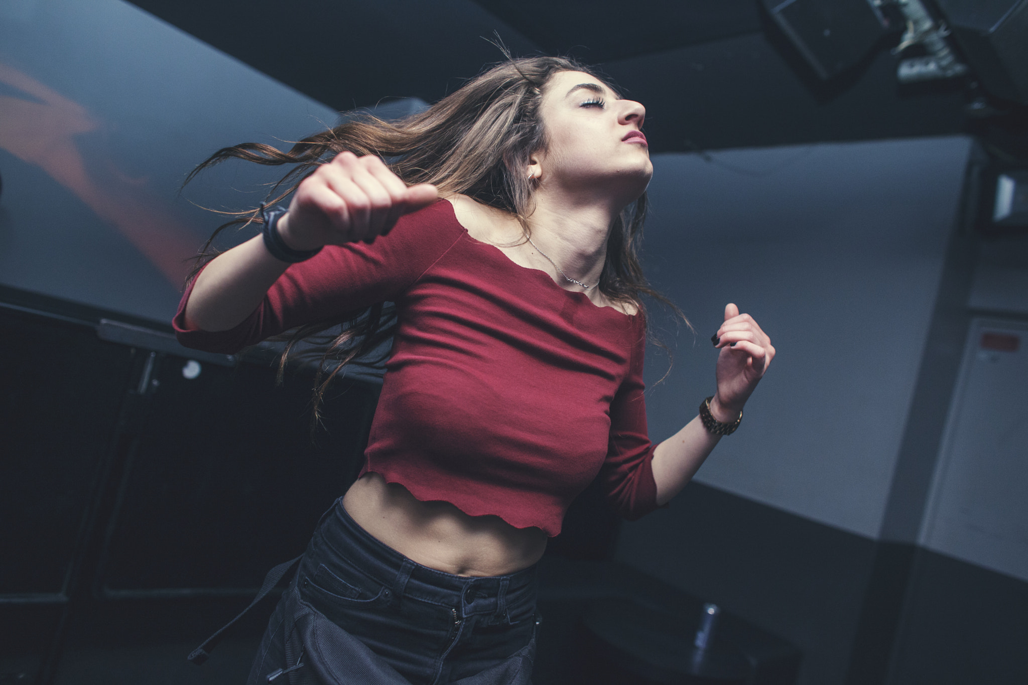 Canon EF 24mm f/1.4L sample photo. Girl dancing photography