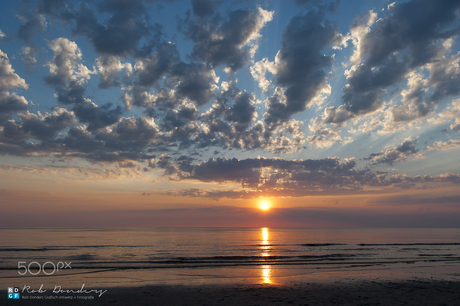Nikon AF-S Nikkor 24-70mm F2.8E ED VR sample photo. Sunset after a hot spring day photography