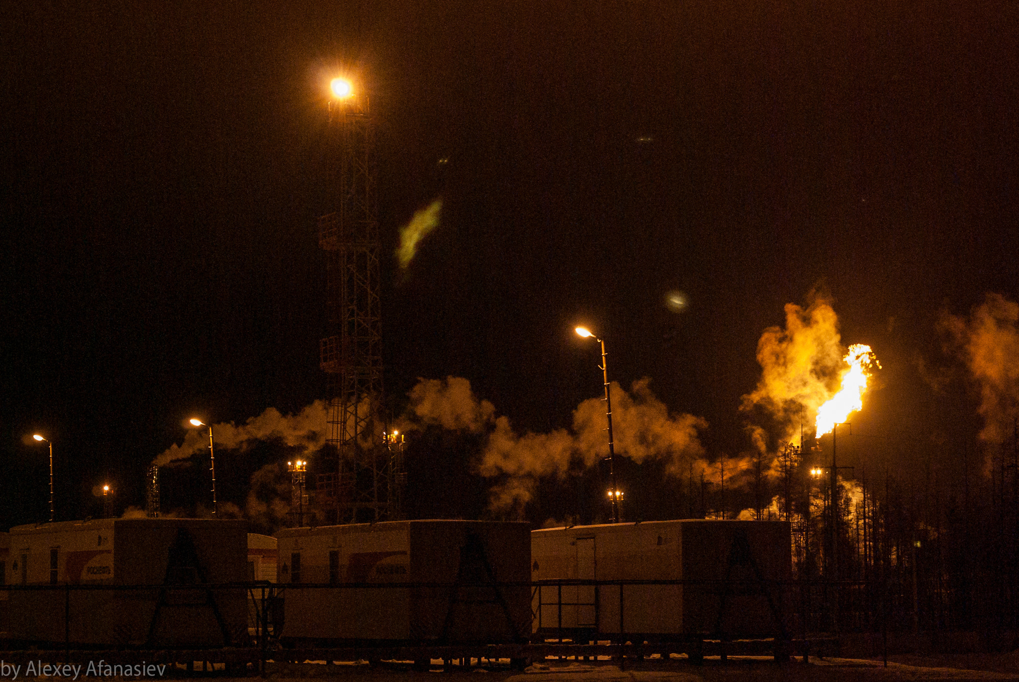 Pentax K10D + Pentax smc DA 50mm F1.8 sample photo. And when -48c people extract oil. . . photography