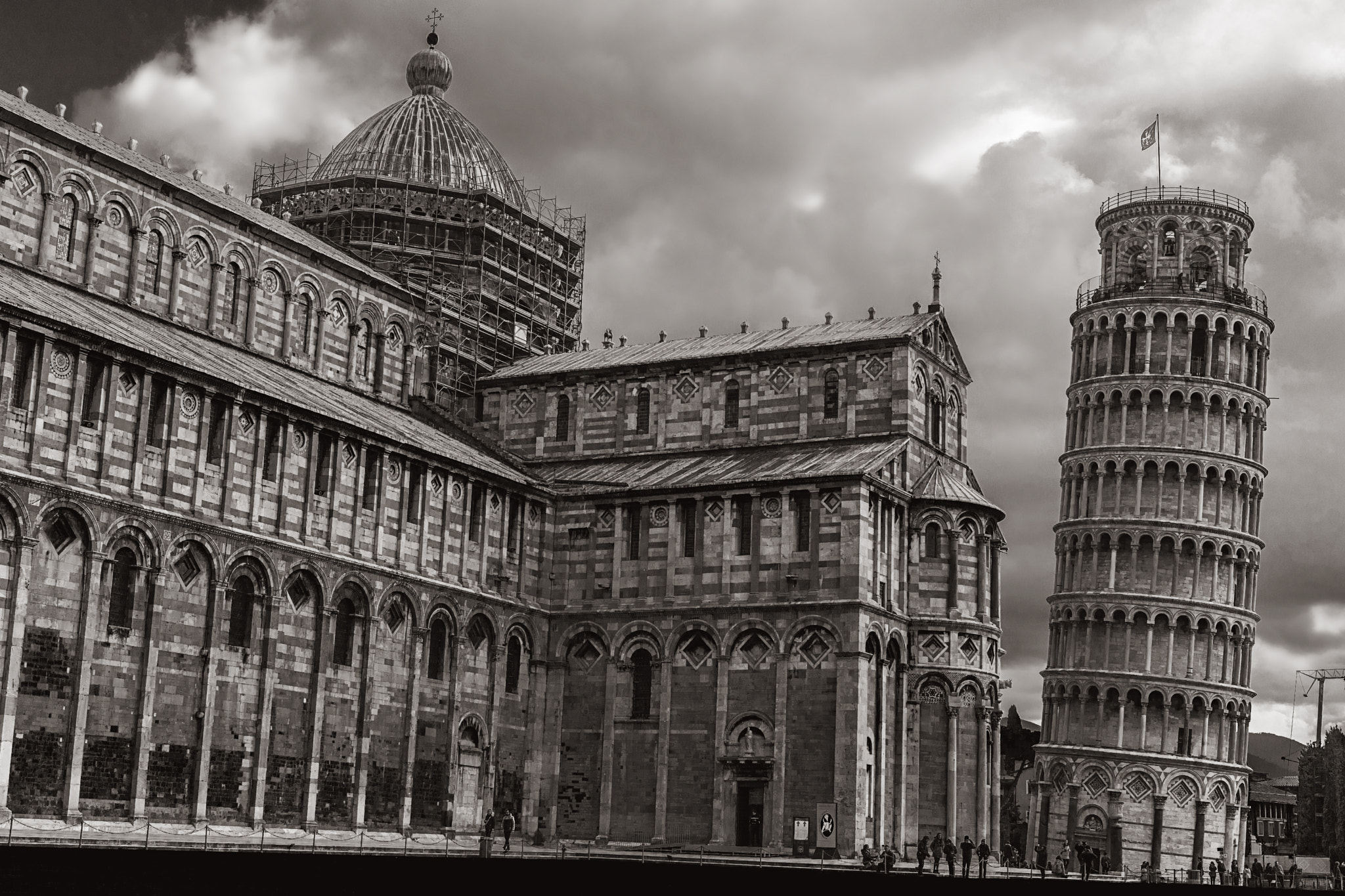 E 50mm F2 sample photo. Tower at pisa photography