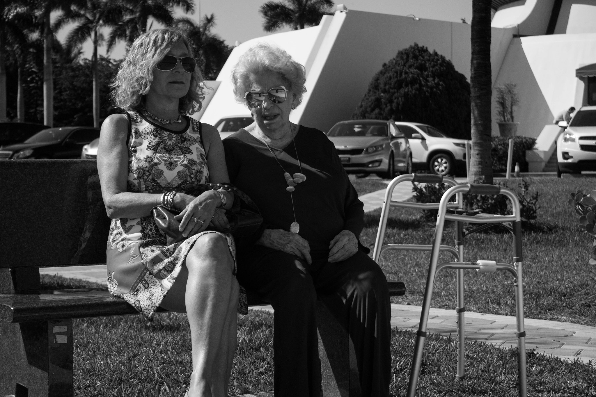 Canon EOS 650D (EOS Rebel T4i / EOS Kiss X6i) sample photo. Mother and daughter on a bright sunlit mothers day photography