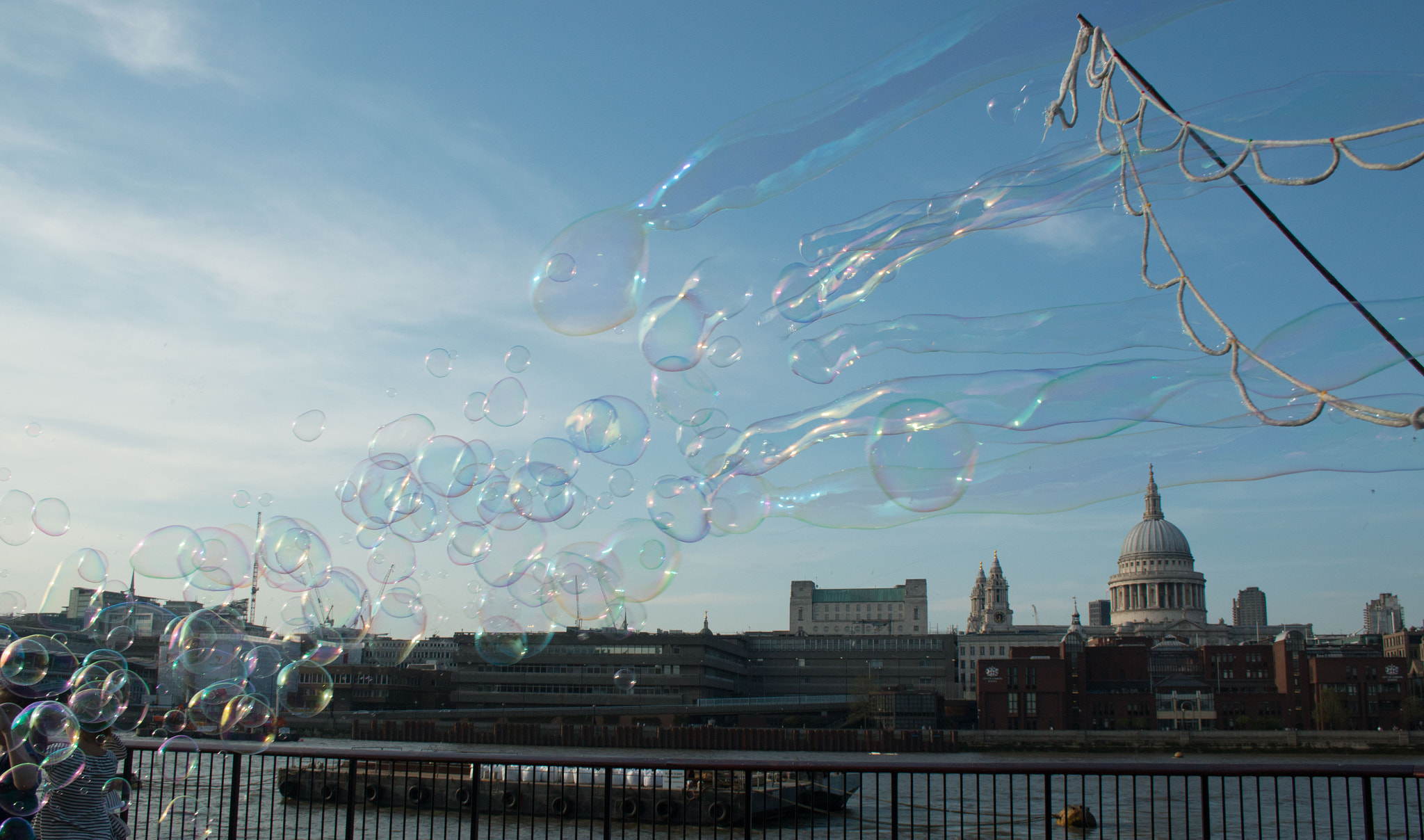 Canon EF-S 18-55mm F3.5-5.6 sample photo. Bubbles over st paul's cathedral photography