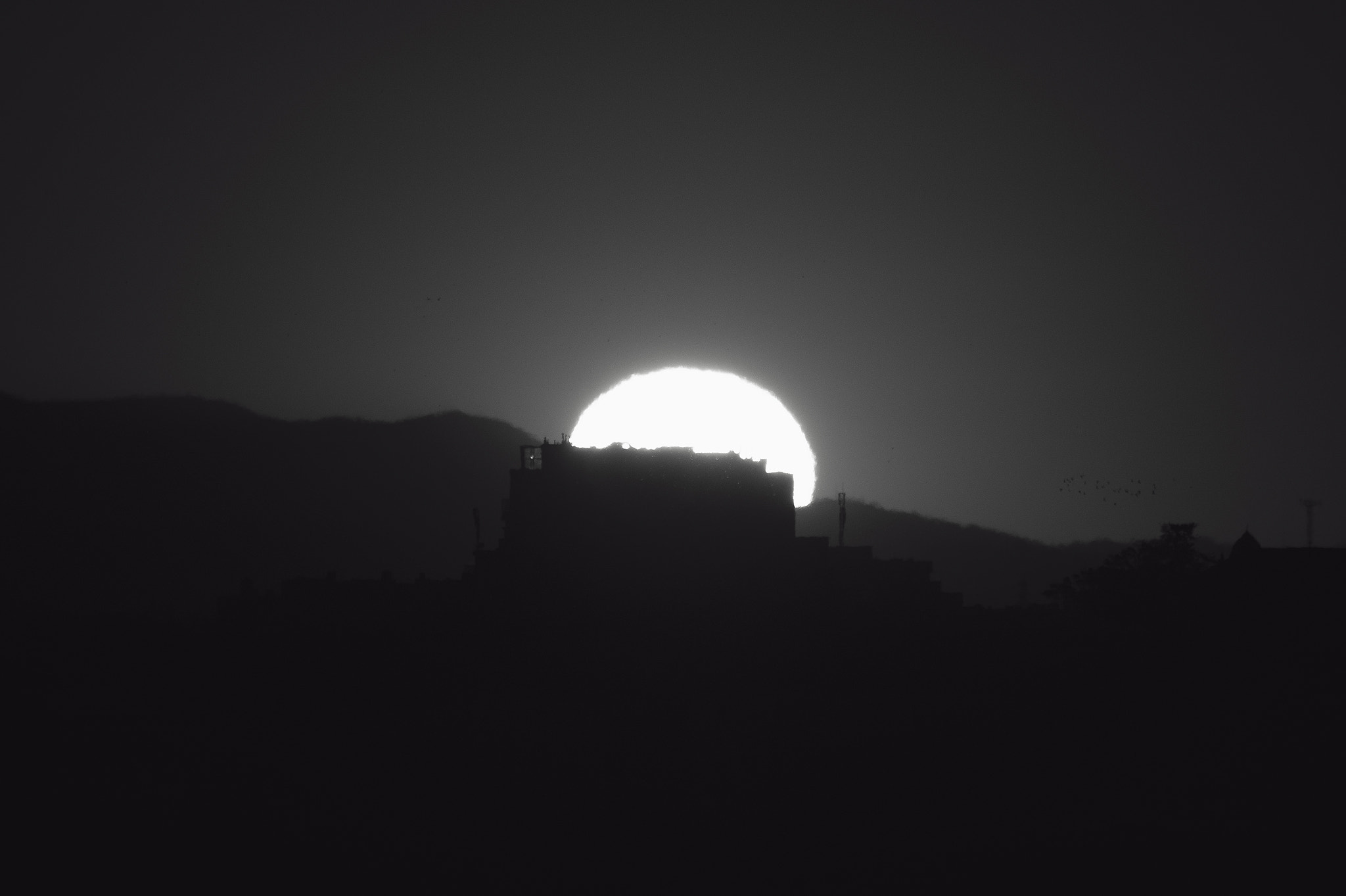 Panasonic Lumix DMC-GX8 sample photo. Sun rising 1 photography