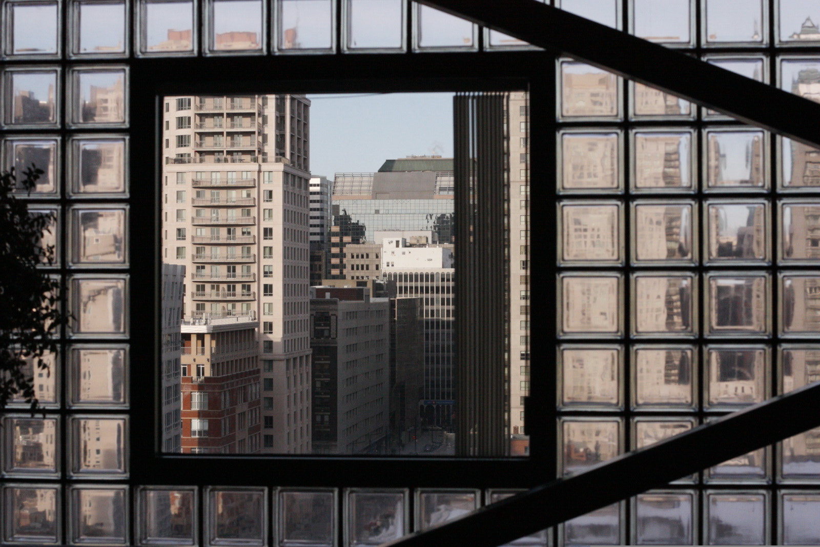 Canon EF 50mm F1.4 USM sample photo. The 3-flod space.jpg photography