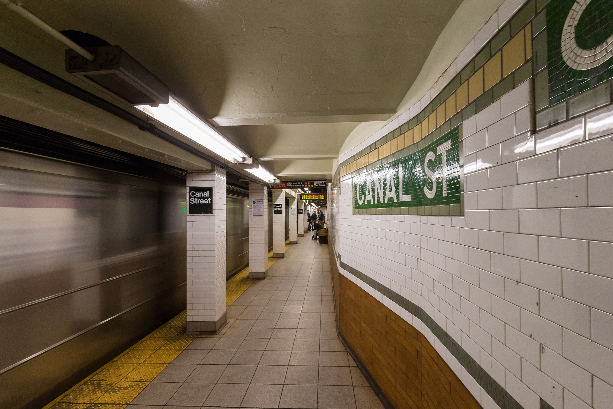 Canon EOS-1D X + Canon EF 16-35mm F4L IS USM sample photo. Canal st. photography