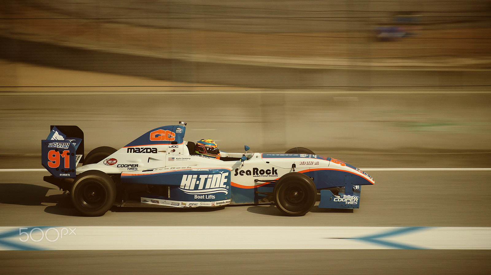 Canon EF 75-300mm f/4-5.6 USM sample photo. Momentum photography