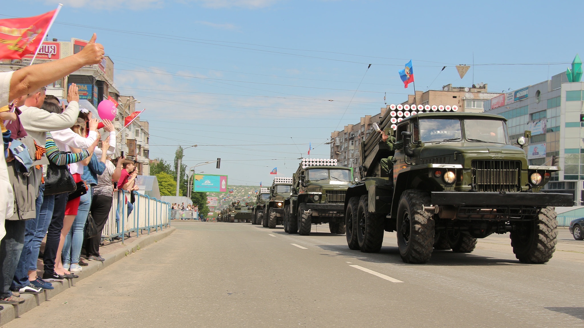 Canon EF-S 18-135mm F3.5-5.6 IS STM sample photo. 9th may victory day/Луганск 9 Мая photography