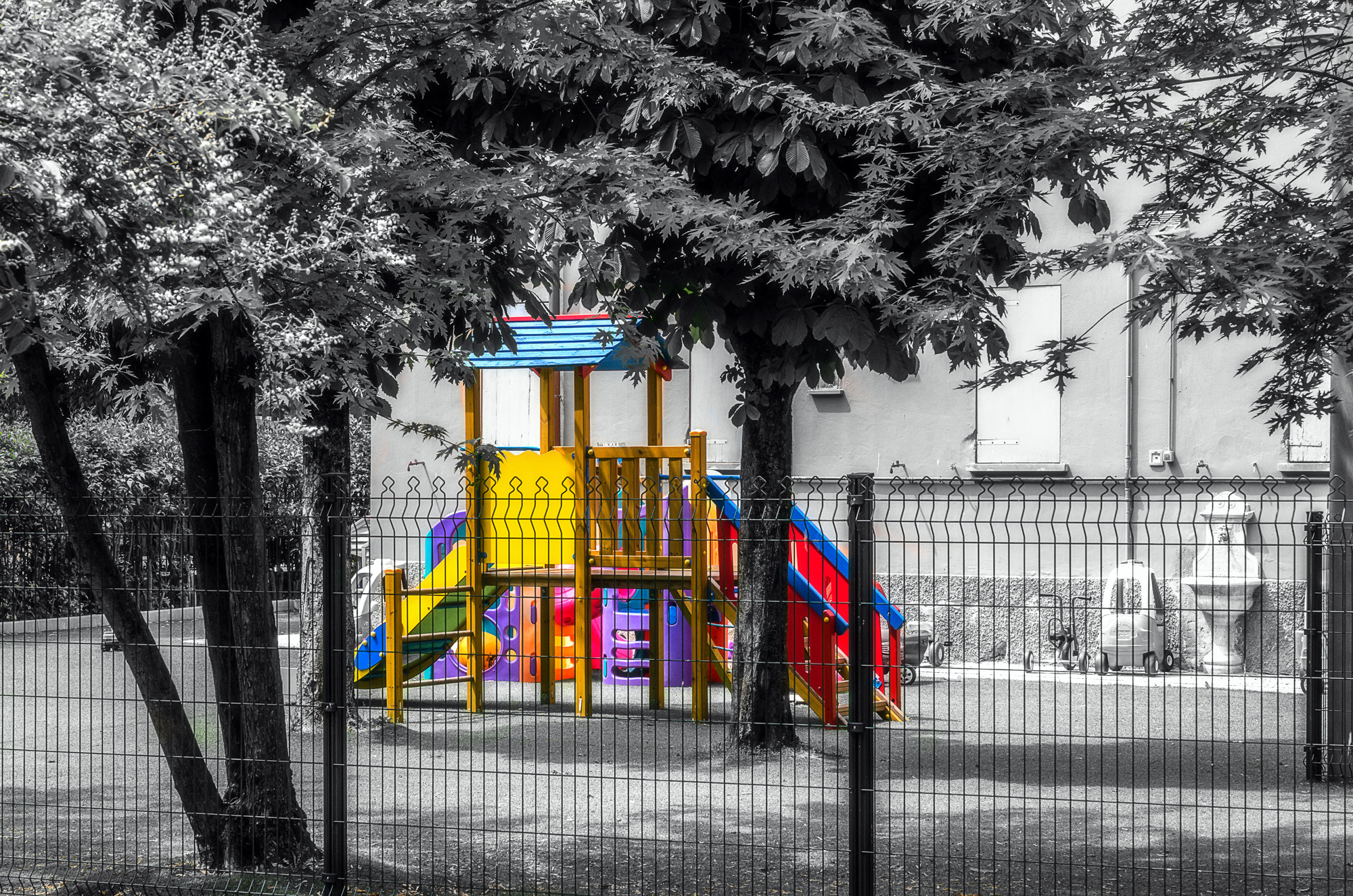 Pentax K-5 IIs sample photo. Mix of children colours photography