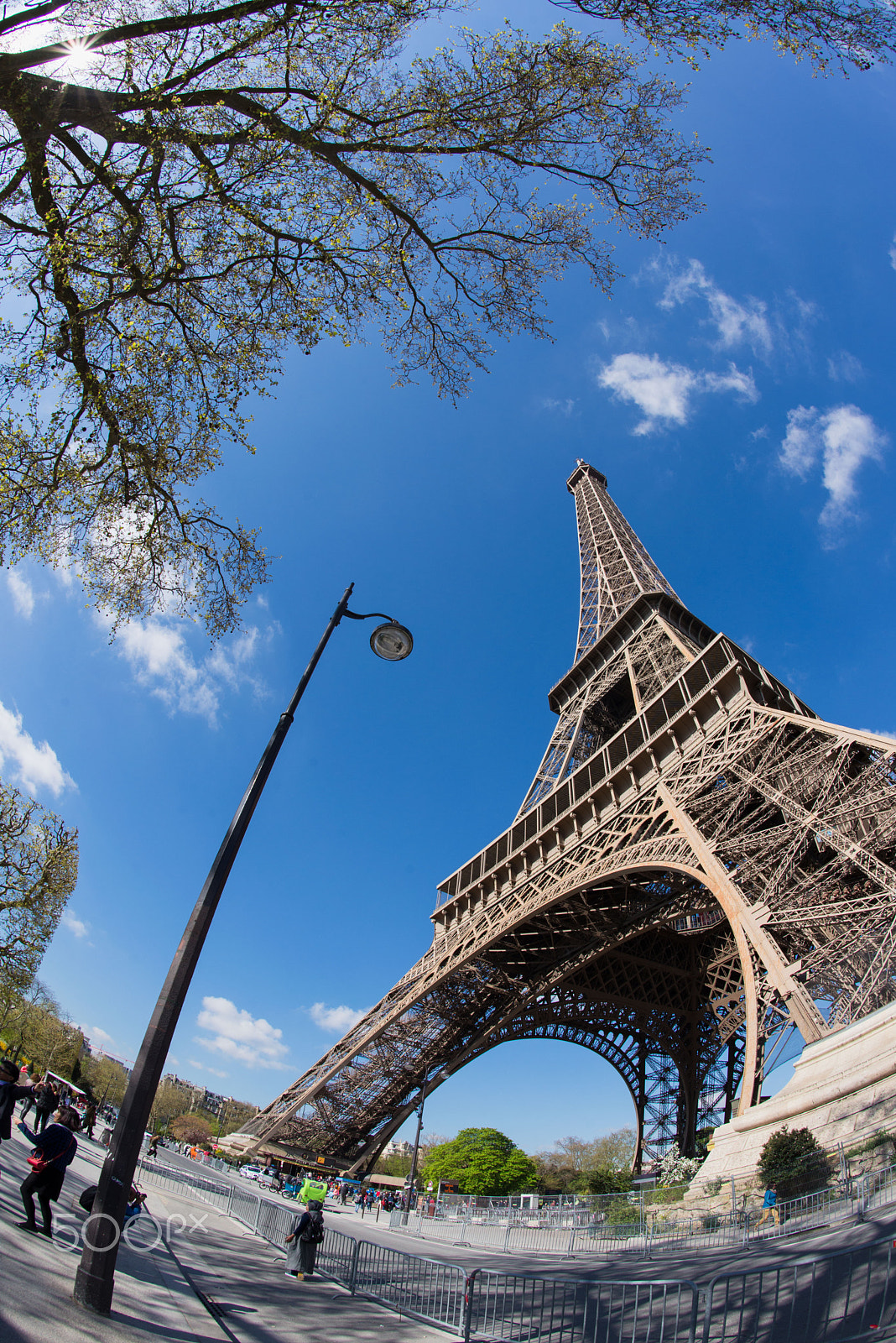 Nikon D600 + Nikon AF Fisheye-Nikkor 16mm F2.8D sample photo. April in paris photography