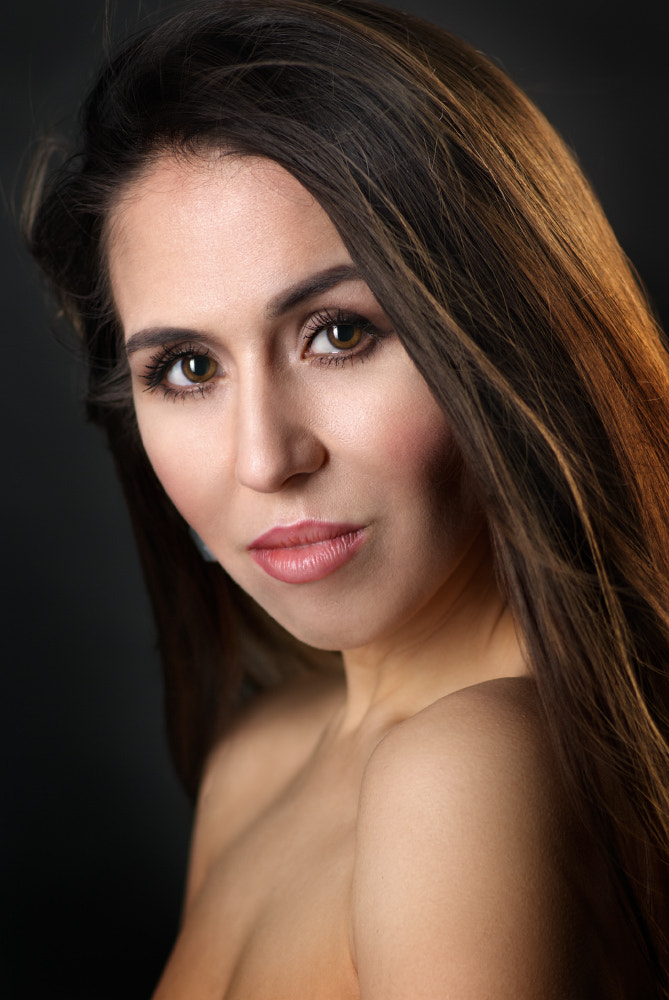 Pentax smc FA 77mm 1.8 Limited sample photo. Liana photography