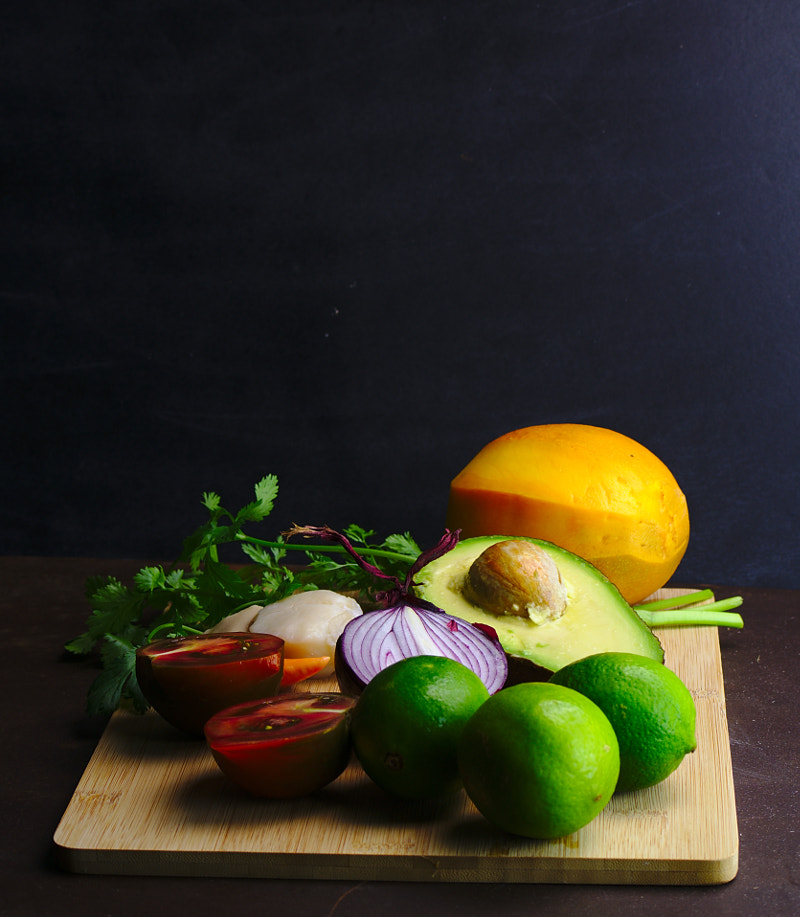 Samsung NX300 + Samsung NX 50-200mm F4-5.6 ED OIS sample photo. Scallops with mango tacos and guacamole photography