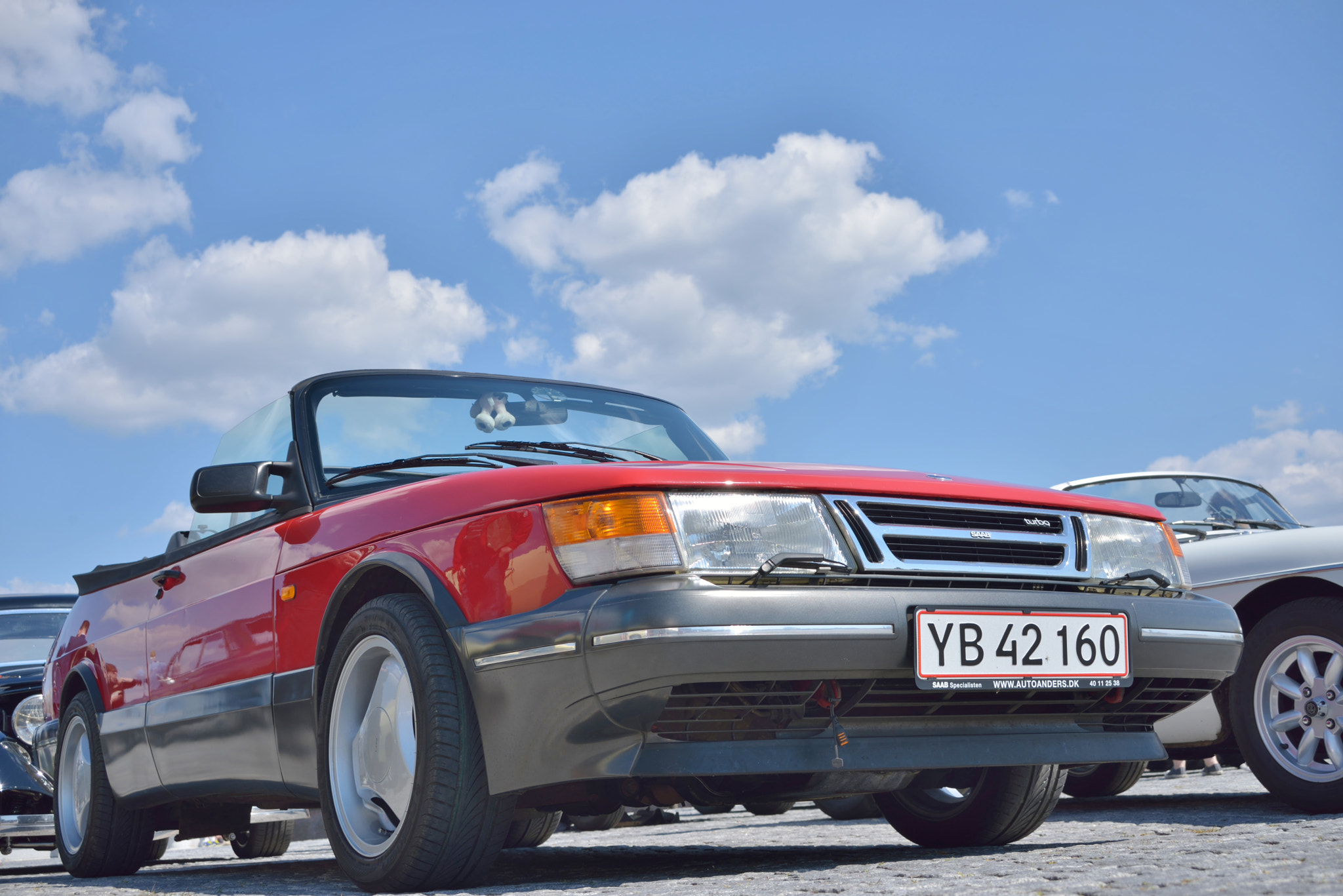 AF Zoom-Nikkor 28-70mm f/3.5-4.5D sample photo. Classic cars photography