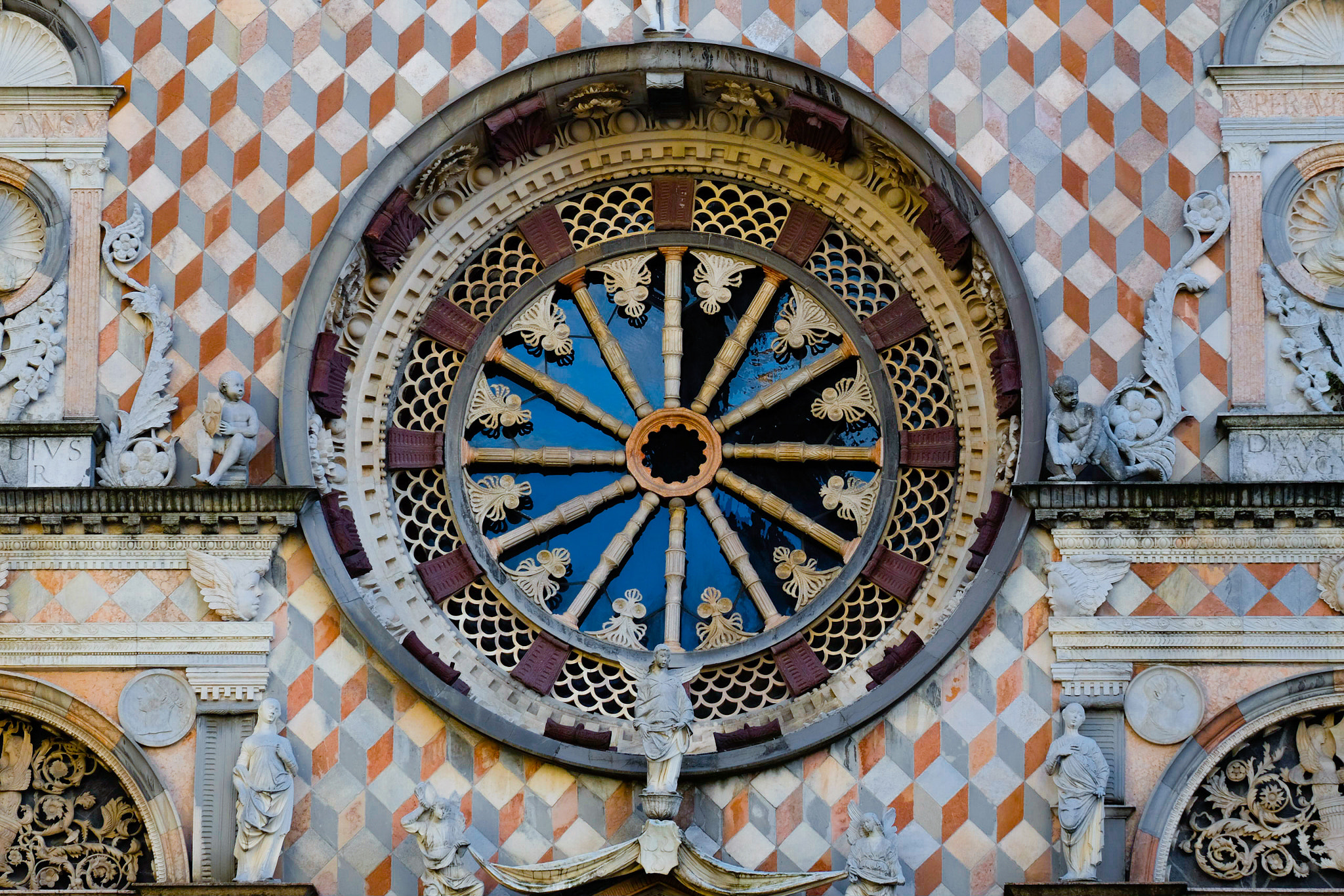 Fujifilm X-M1 + Fujifilm XC 50-230mm F4.5-6.7 OIS sample photo. Basilica of santa maria maggiore - detail photography