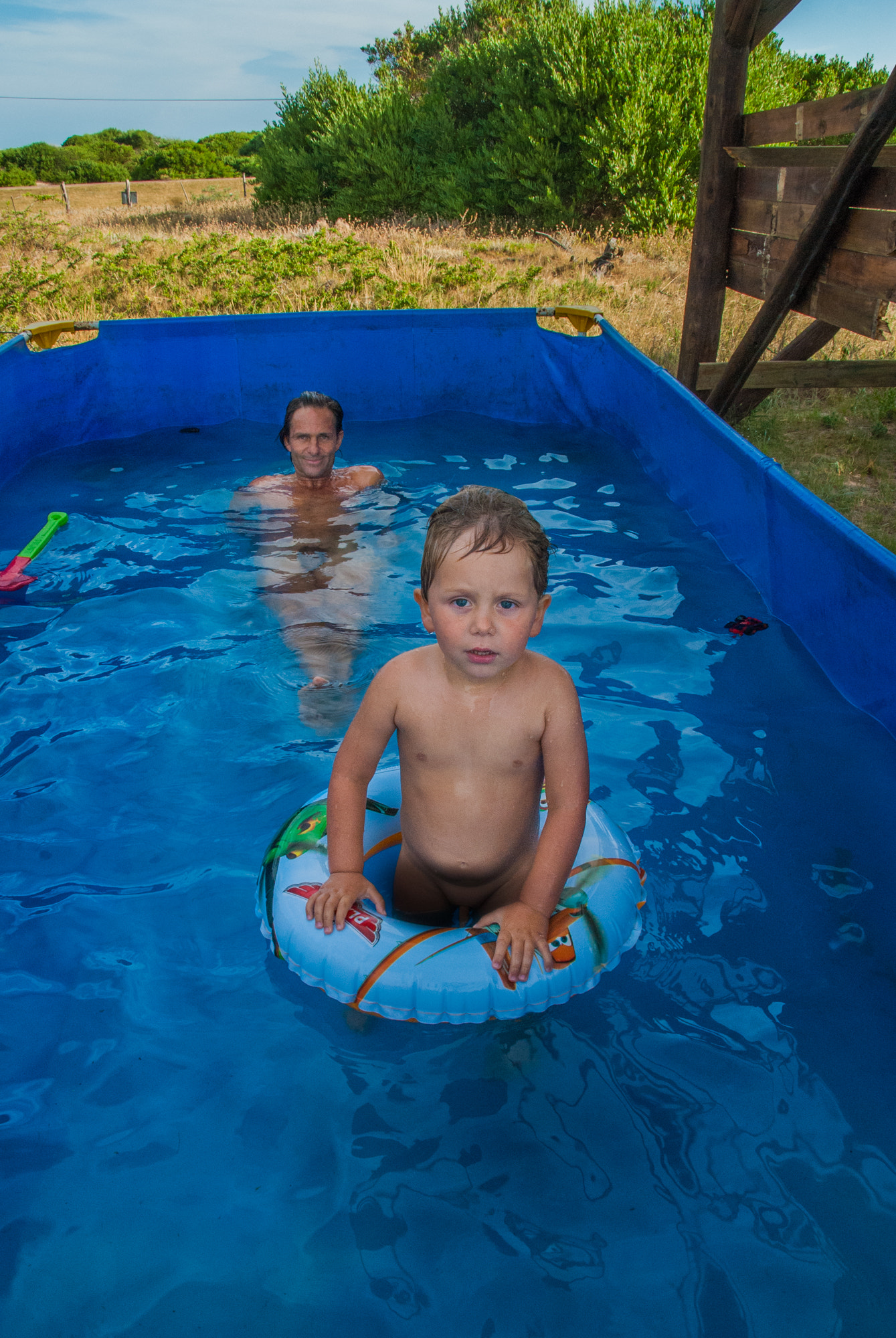 Nikon D200 + Sigma 18-200mm F3.5-6.3 DC sample photo. Swimming pool photography