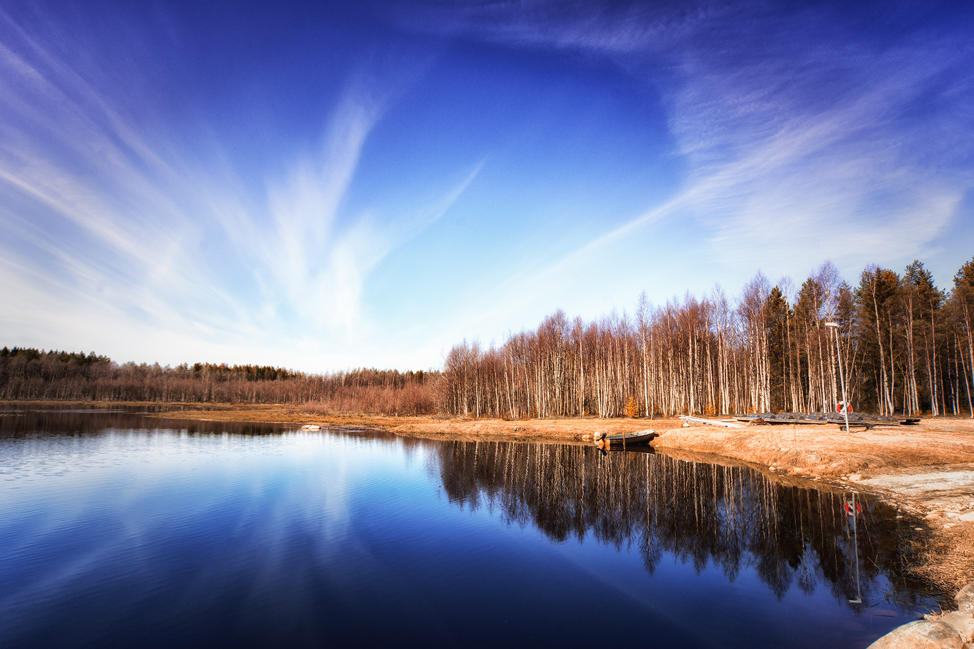 Sigma AF 10-20mm F4-5.6 EX DC sample photo. Blue sky photography