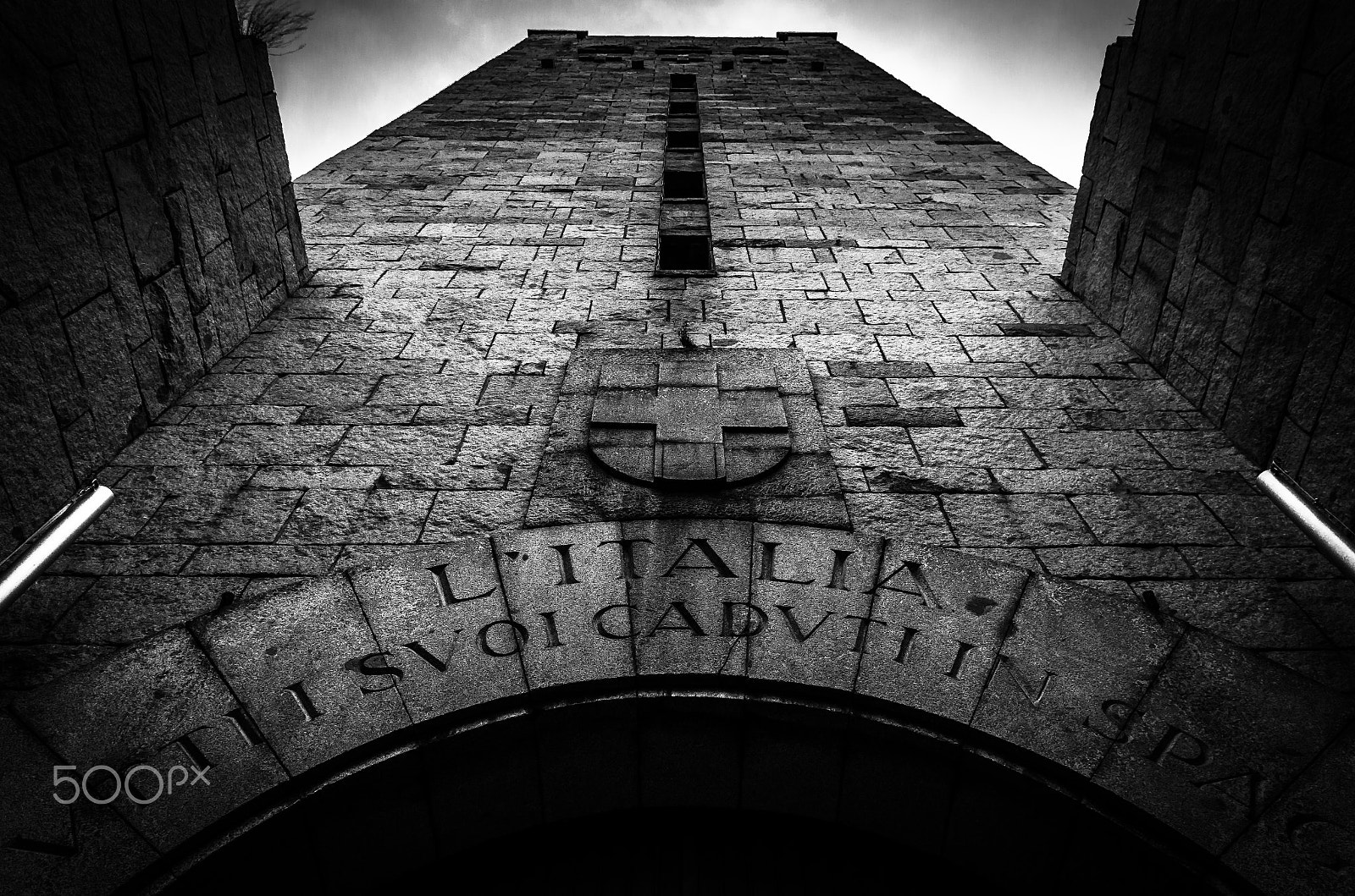 Sigma 17-70mm F2.8-4 DC Macro OS HSM | C sample photo. Sacrario militare italiano (zaragoza/spain) photography