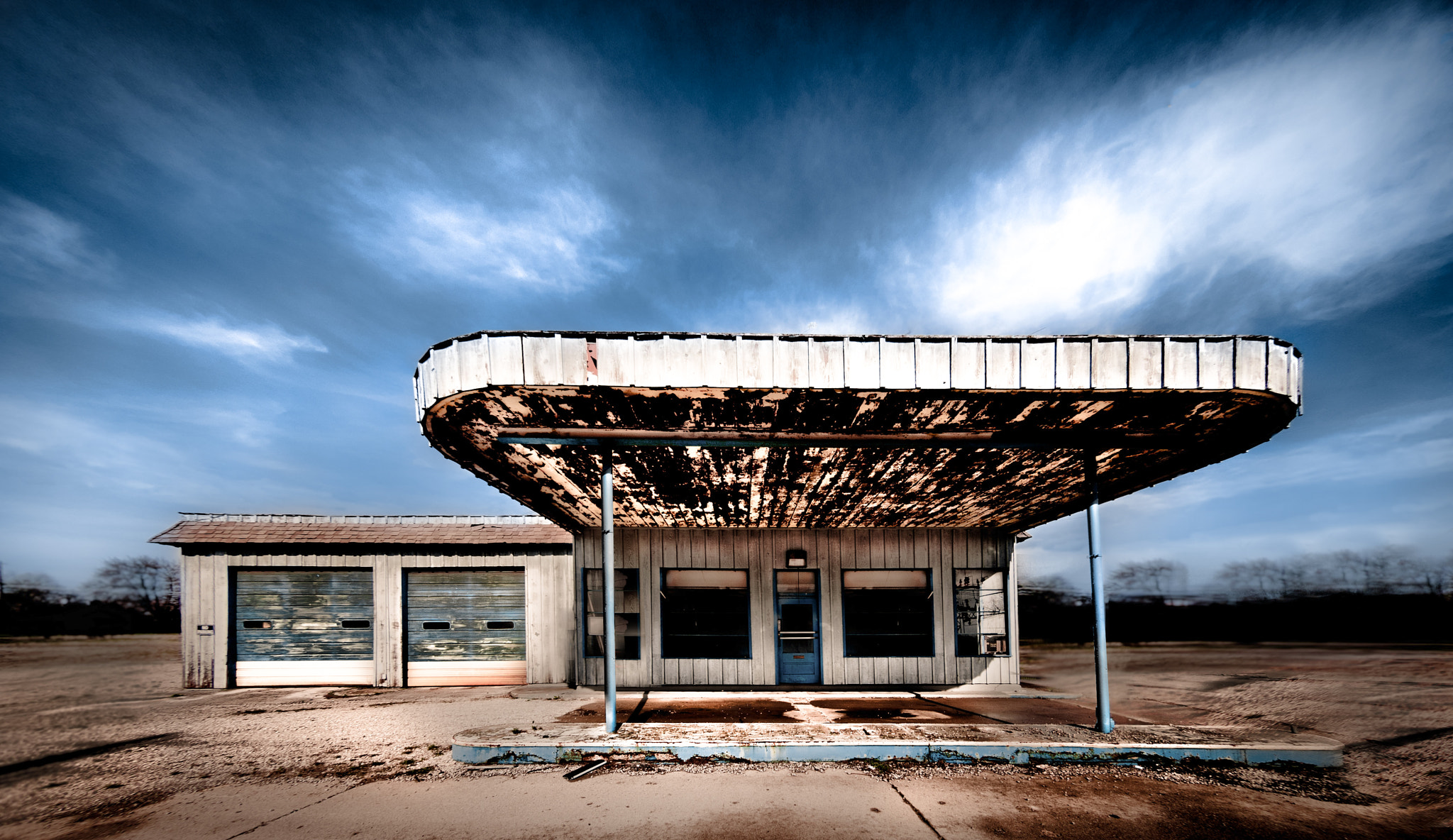 Nikon AF DX Fisheye-Nikkor 10.5mm F2.8G ED sample photo. Abandoned photography