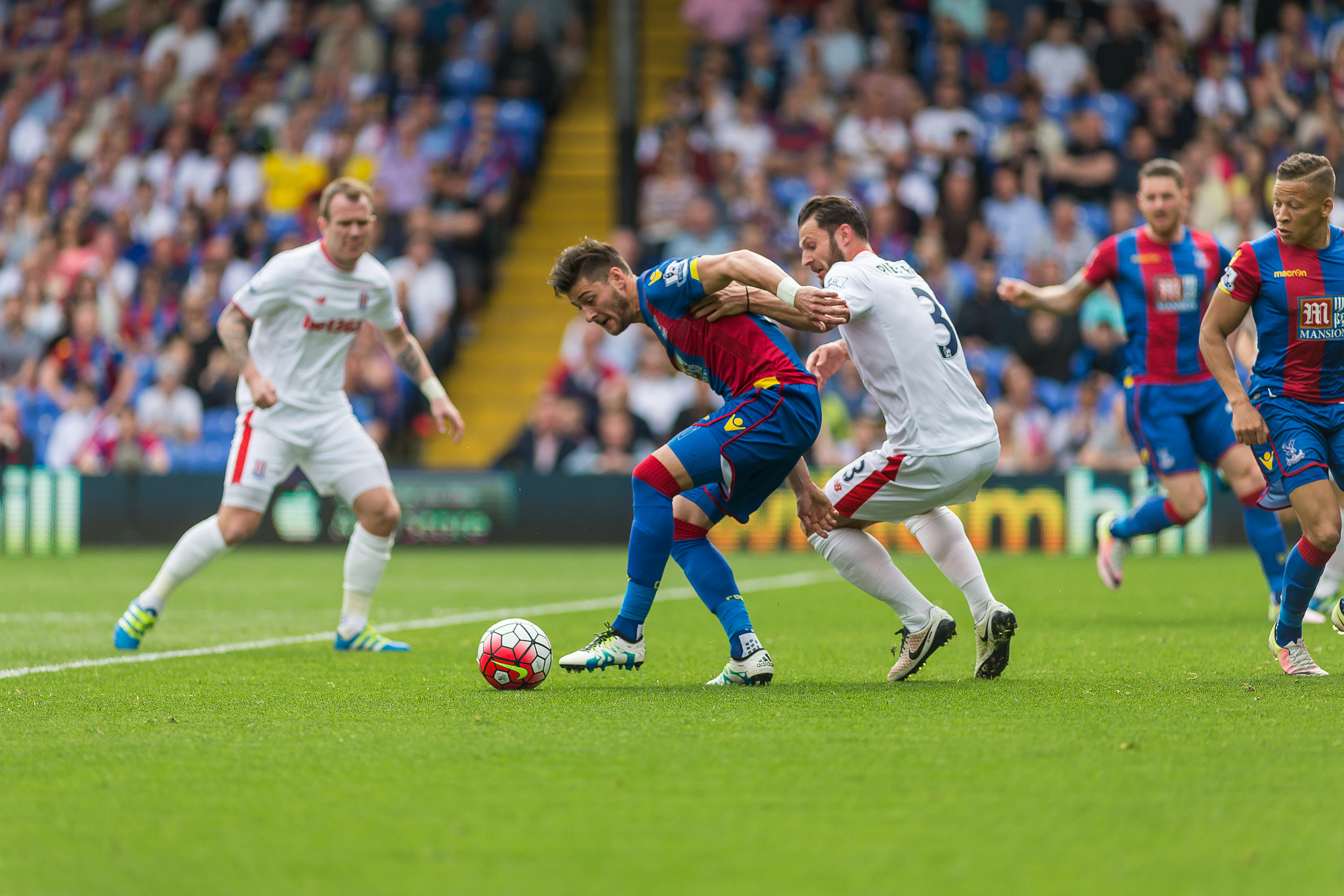 Canon EF 200mm F2.8L II USM sample photo. Crystal palace v stoke city - 7th may '16 photography