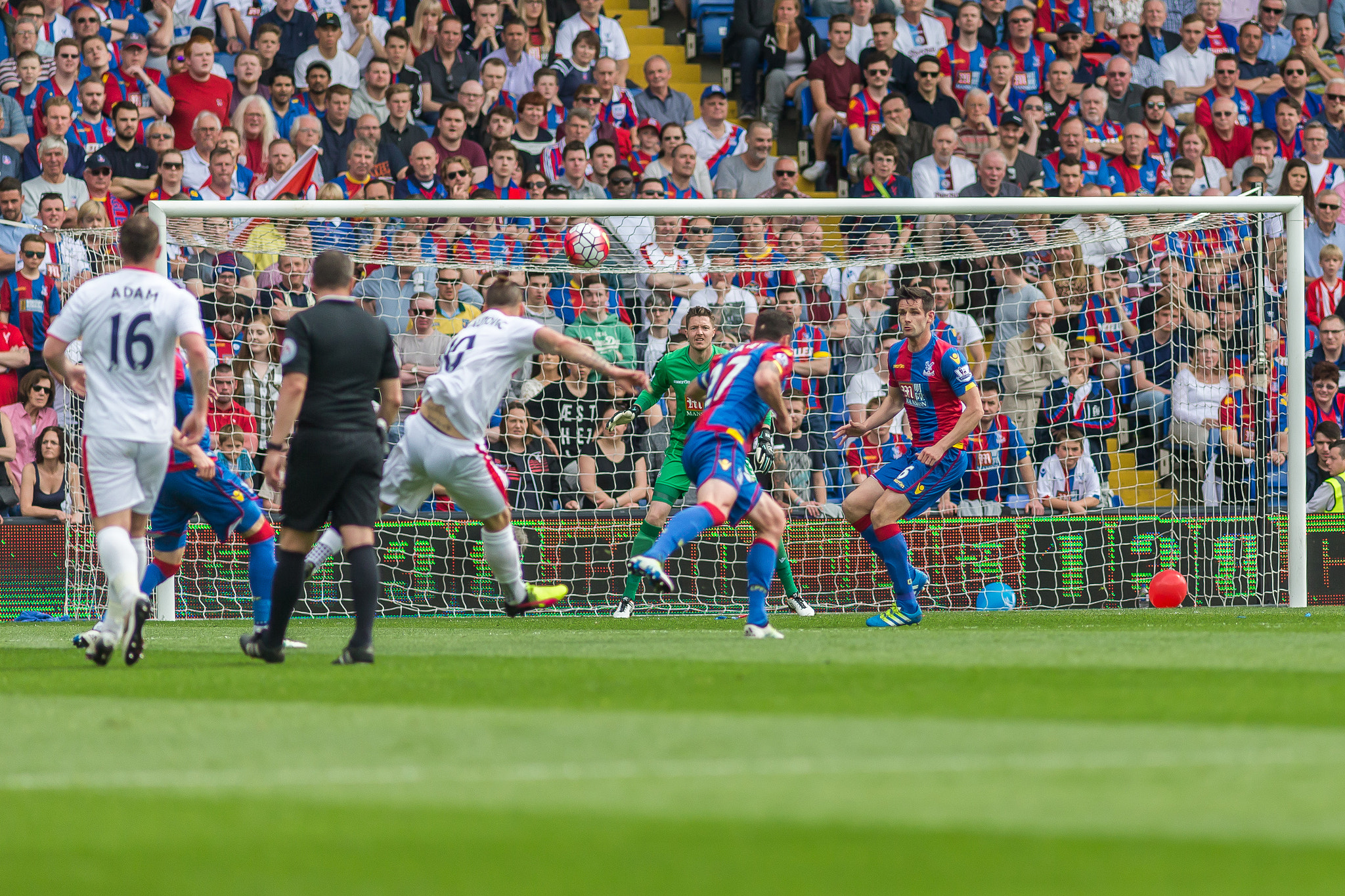 Canon EF 200mm F2.8L II USM sample photo. Crystal palace v stoke city - 7th may '16 photography