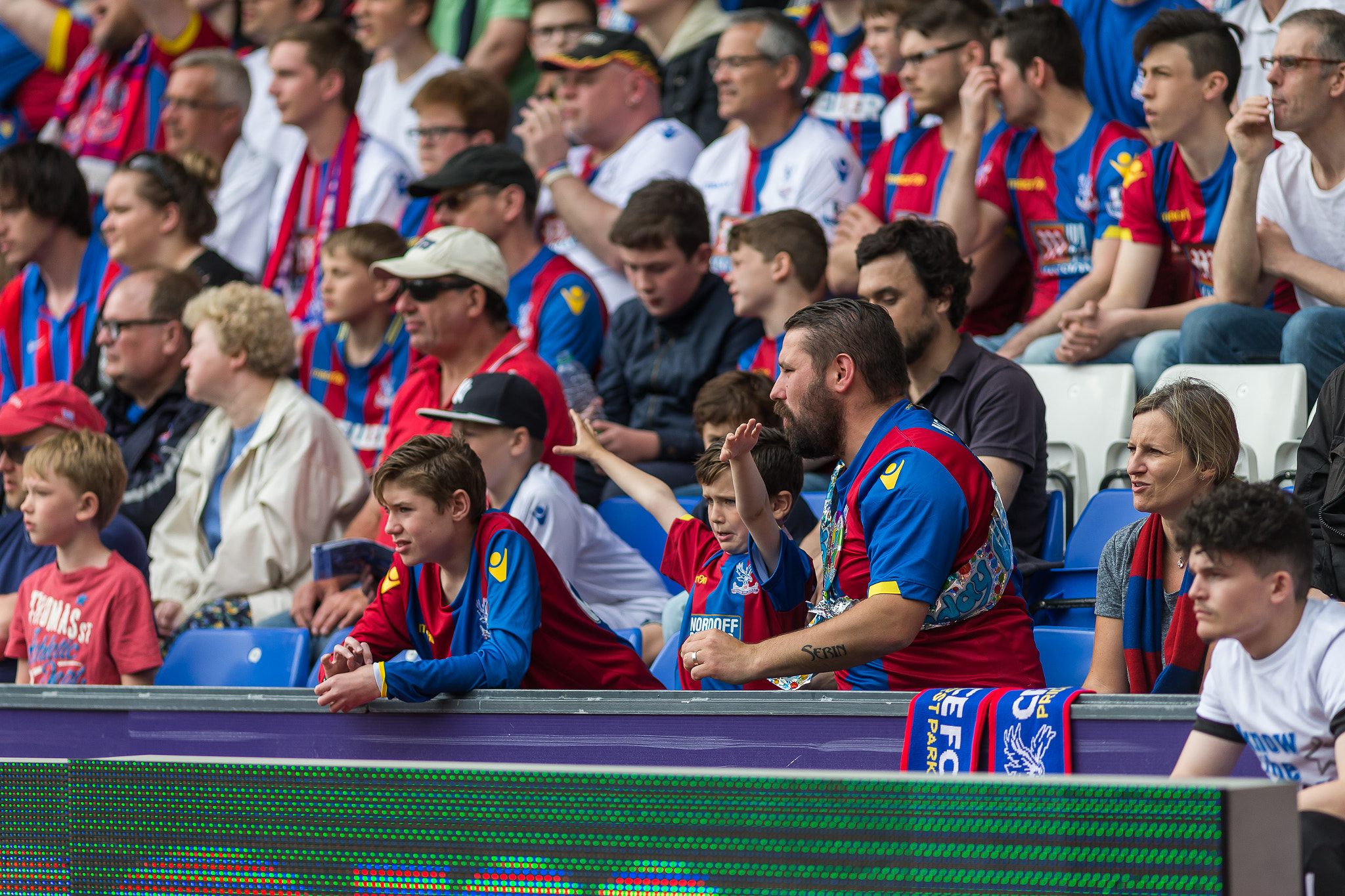 Canon EF 200mm F2.8L II USM sample photo. Crystal palace v stoke city - 7th may '16 photography
