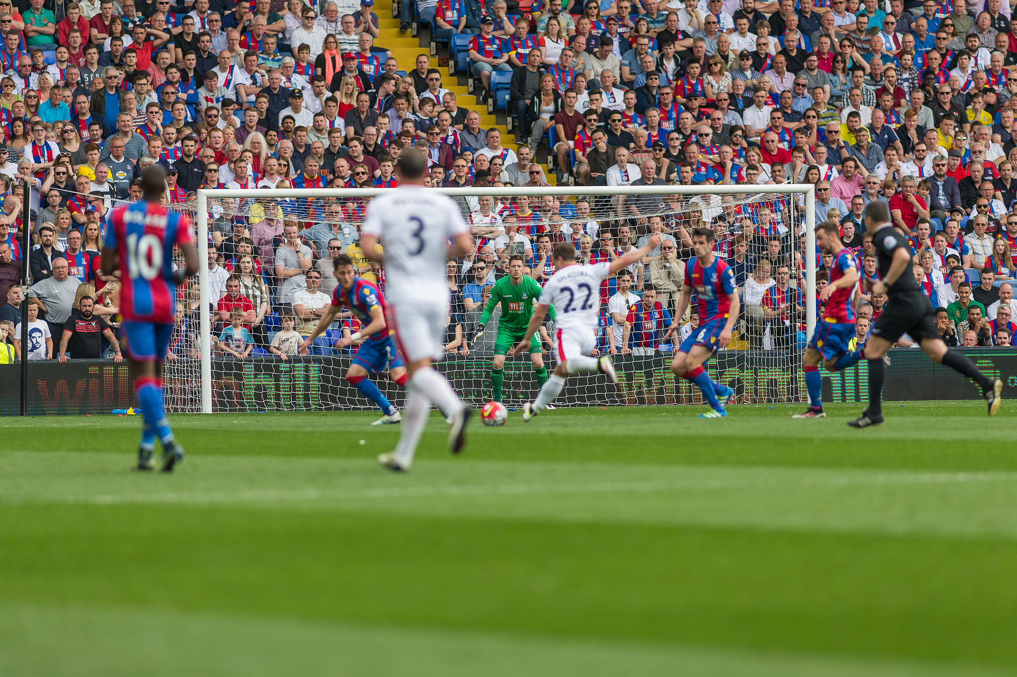Canon EF 200mm F2.8L II USM sample photo. Crystal palace v stoke city - 7th may '16 photography