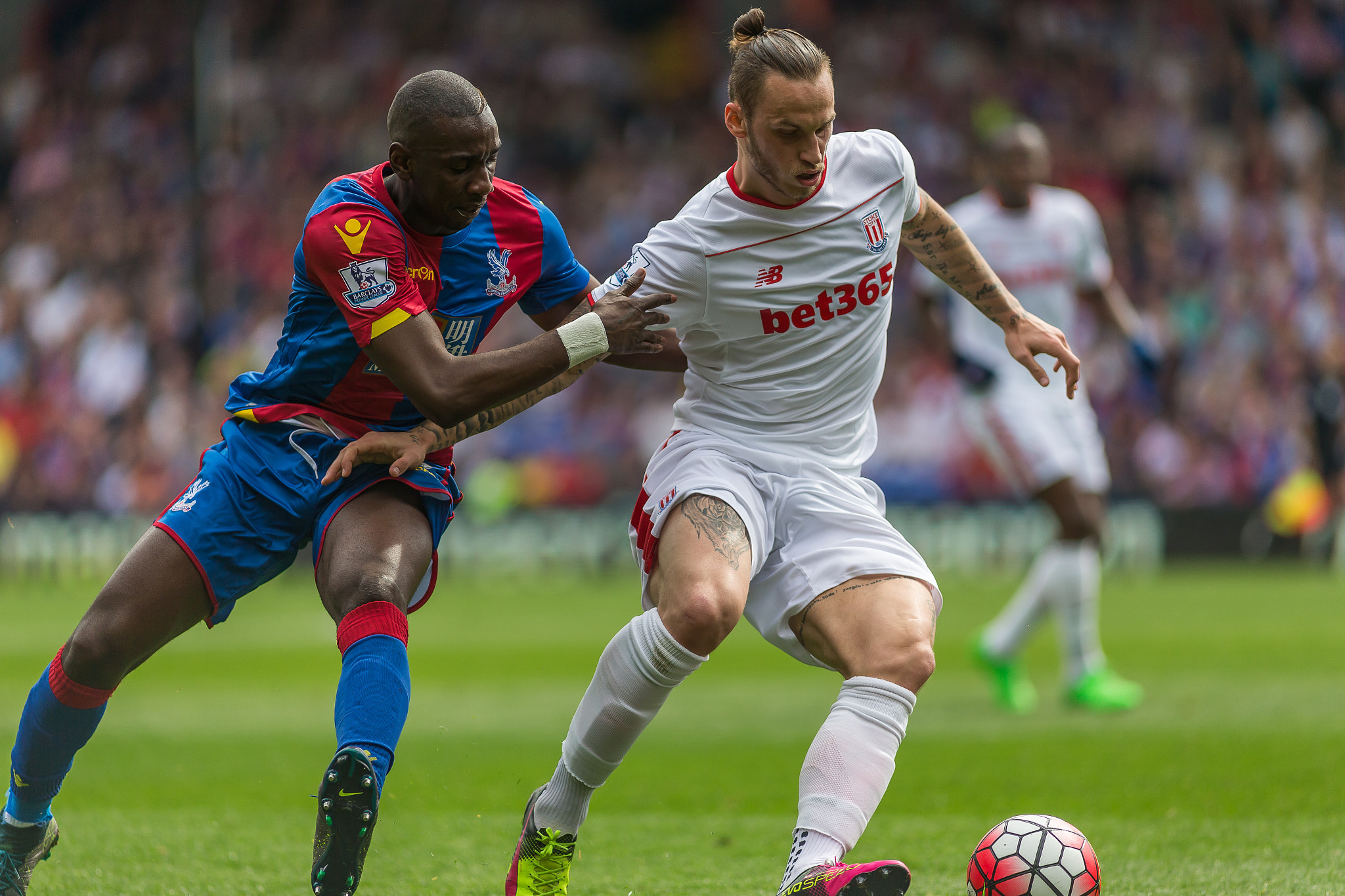 Canon EF 200mm F2.8L II USM sample photo. Crystal palace v stoke city - 7th may '16 photography