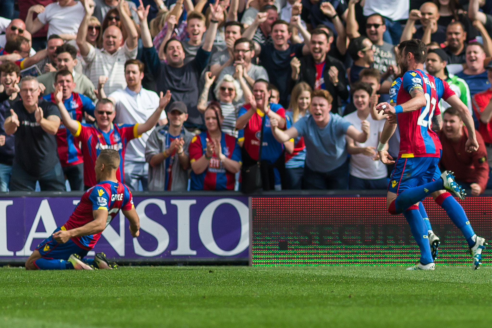 Canon EF 200mm F2.8L II USM sample photo. Crystal palace v stoke city - 7th may '16 photography