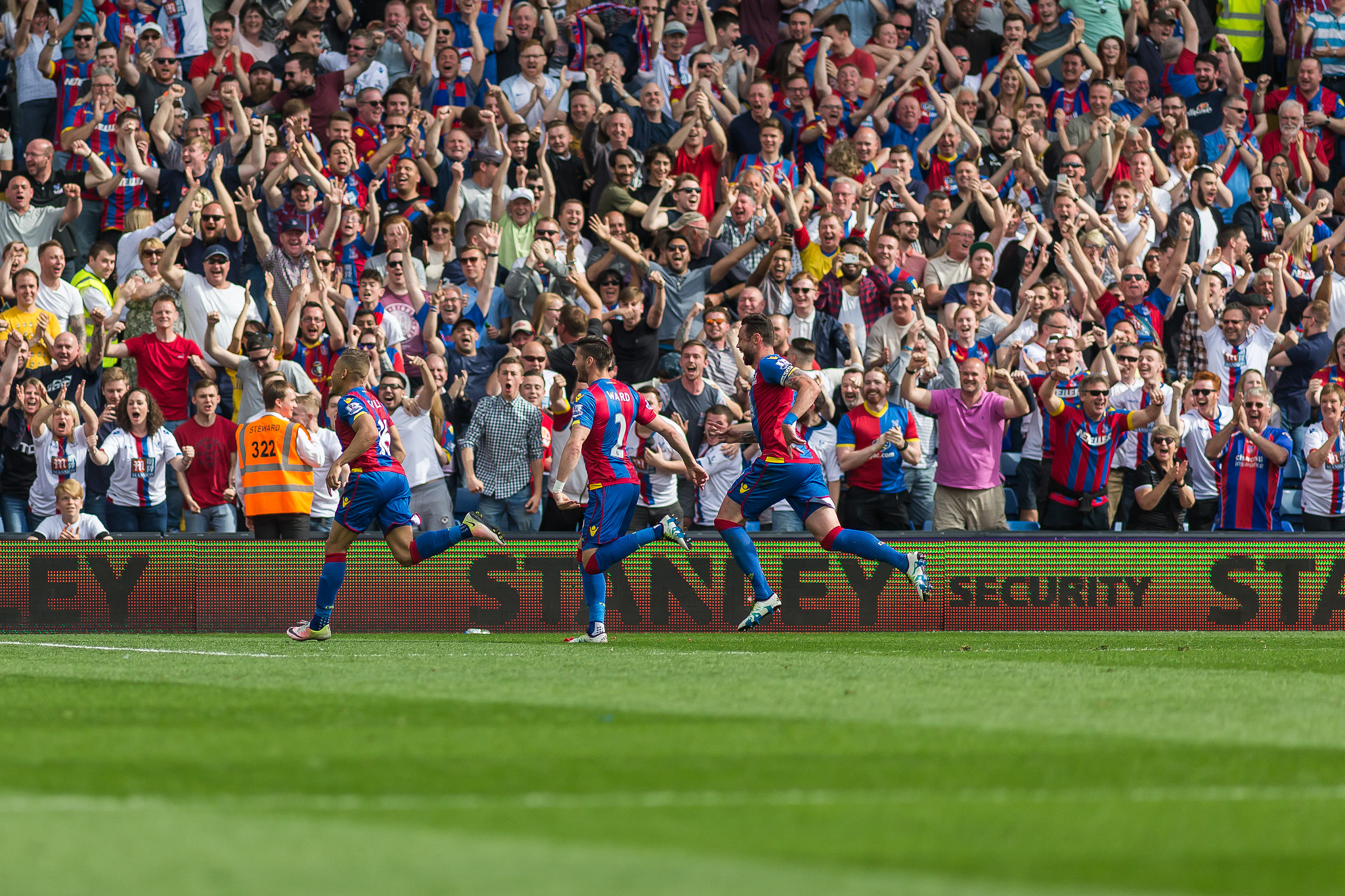 Canon EF 200mm F2.8L II USM sample photo. Crystal palace v stoke city - 7th may '16 photography