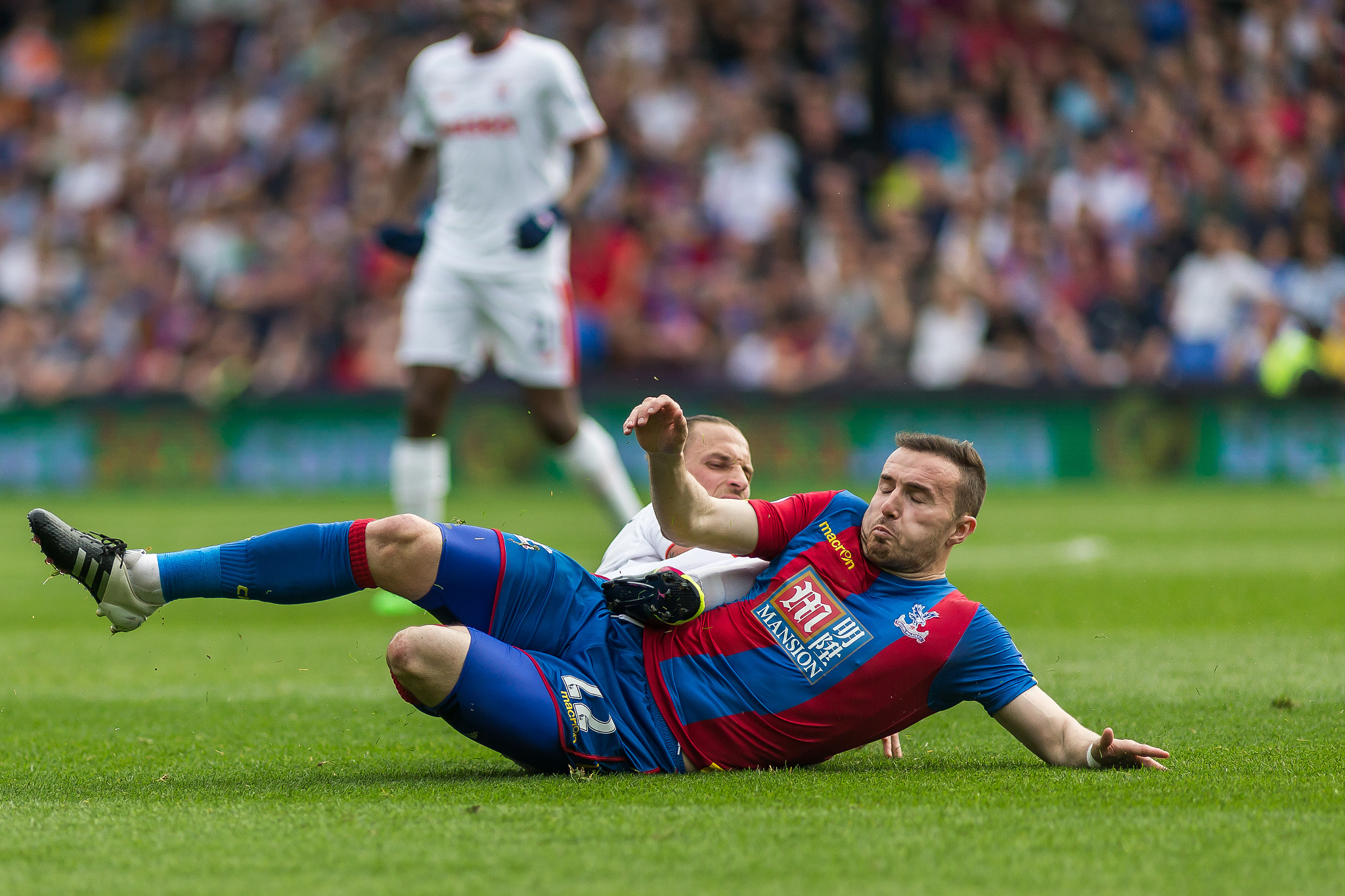 Canon EF 200mm F2.8L II USM sample photo. Crystal palace v stoke city - 7th may '16 photography