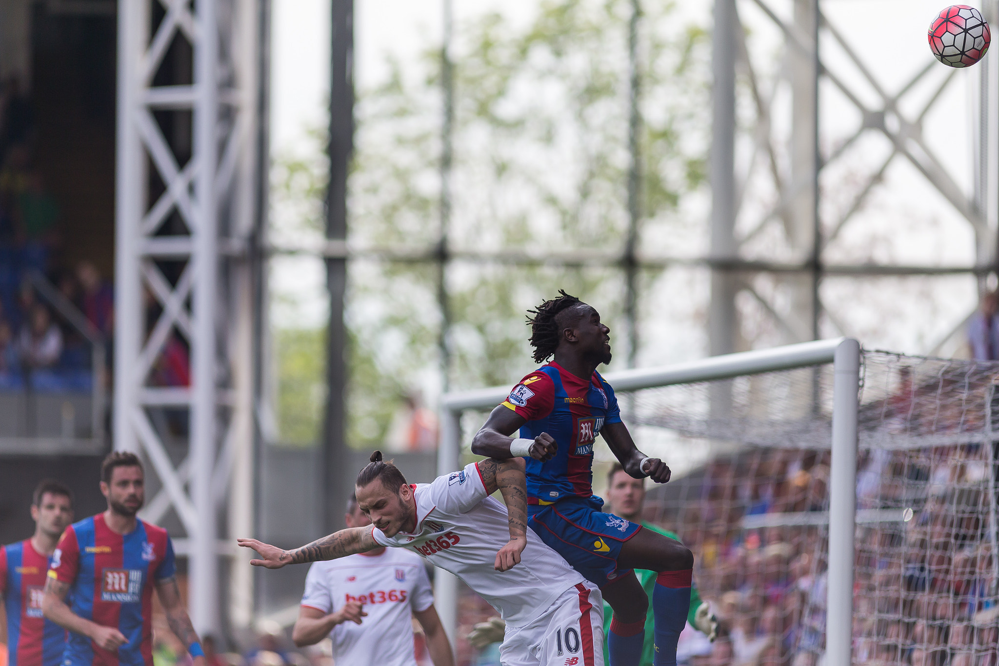 Canon EF 200mm F2.8L II USM sample photo. Crystal palace v stoke city - 7th may '16 photography
