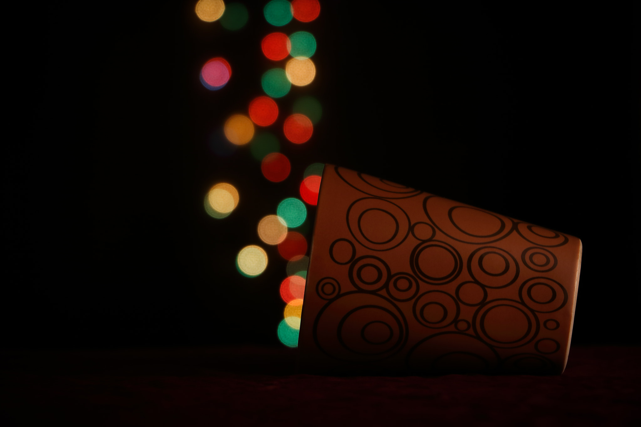 Canon EF-S 18-135mm F3.5-5.6 IS STM sample photo. Coffee cup bokeh photography