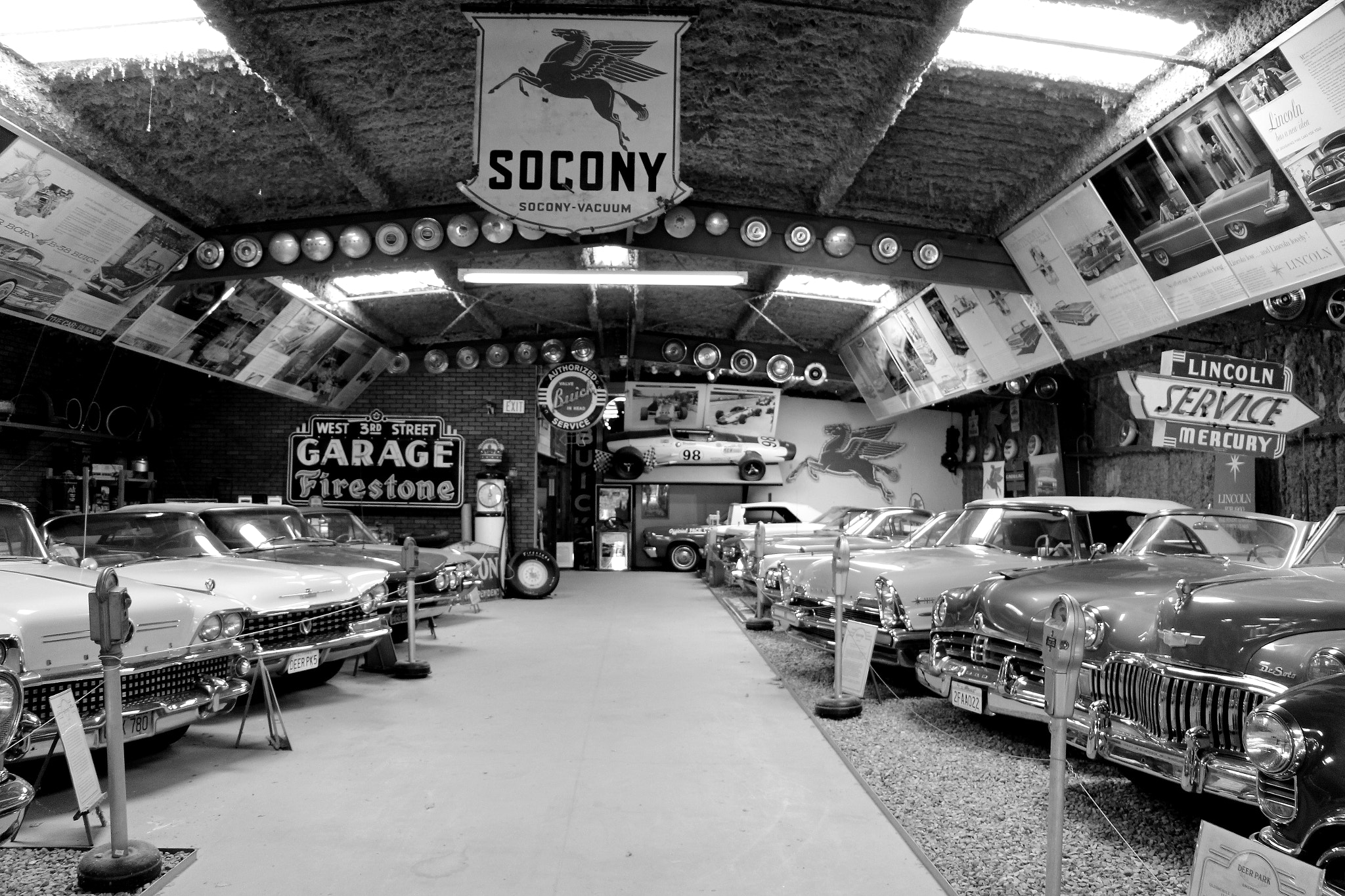 Canon EF-S 18-135mm F3.5-5.6 IS STM sample photo. Car museum photography