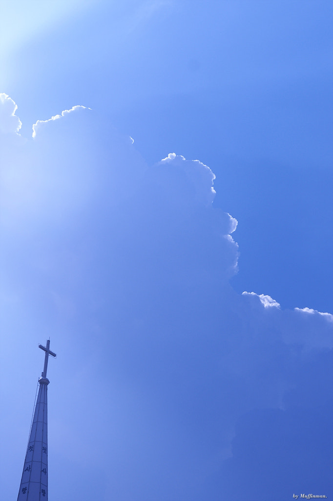 Sony Alpha DSLR-A700 sample photo. Blue sky photography