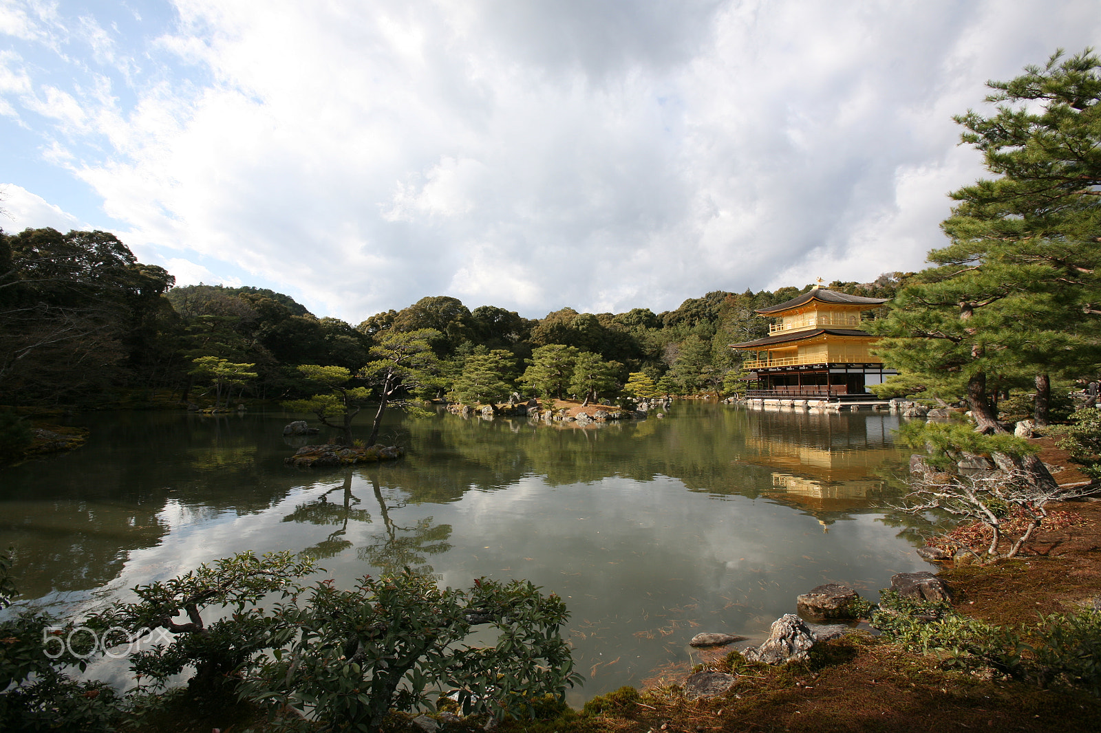 Canon EOS 5D + Canon EF 16-35mm F2.8L USM sample photo. Golden pavilion photography